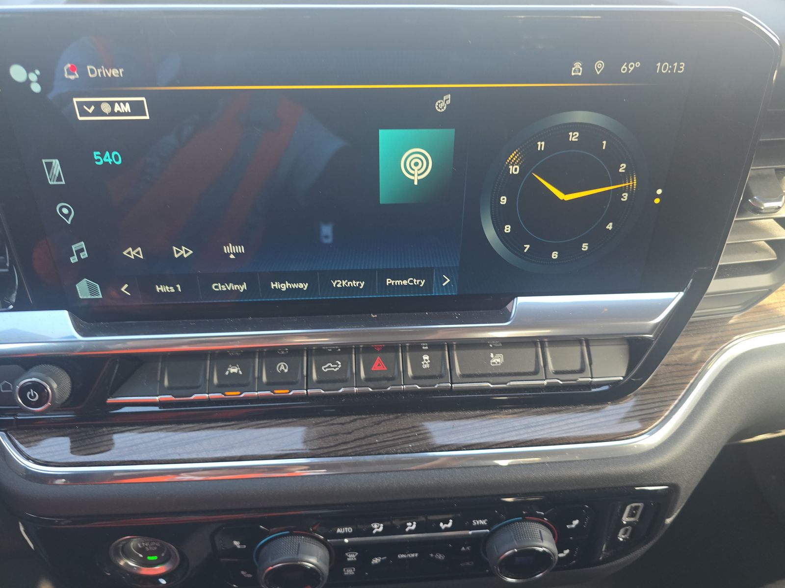 2024 Chevrolet Silverado 1500 LT AWD