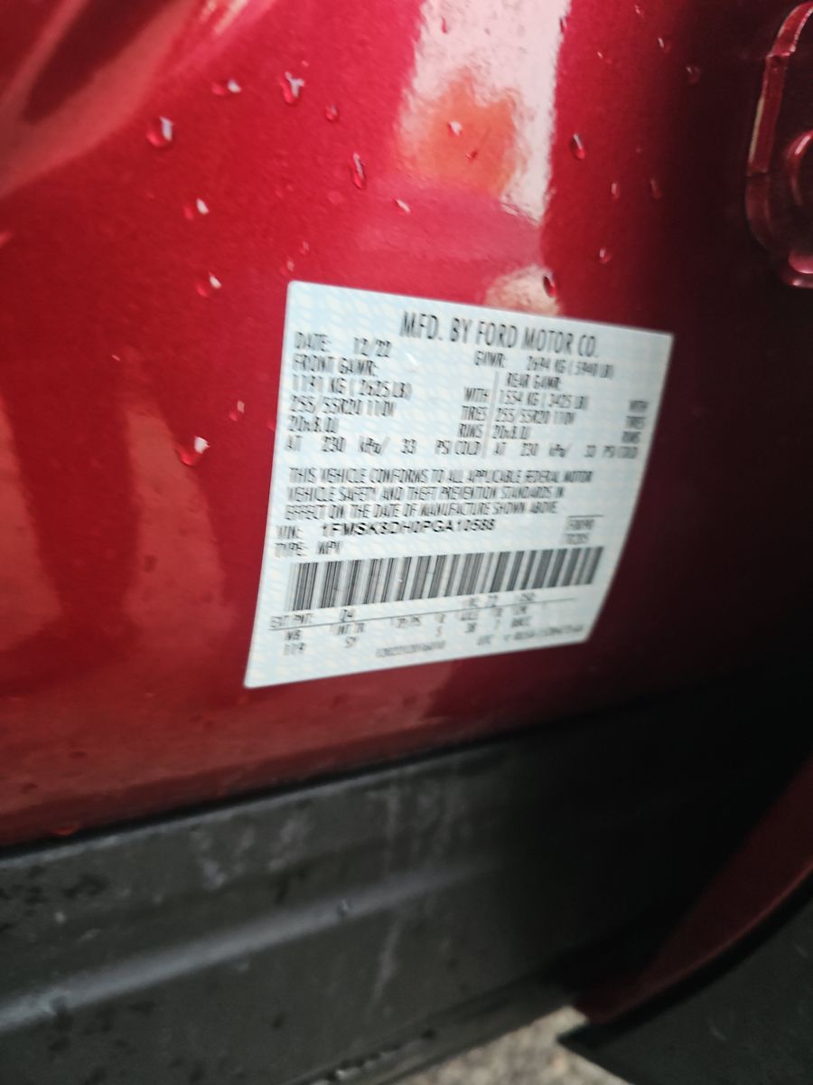 2023 Ford Explorer XLT AWD