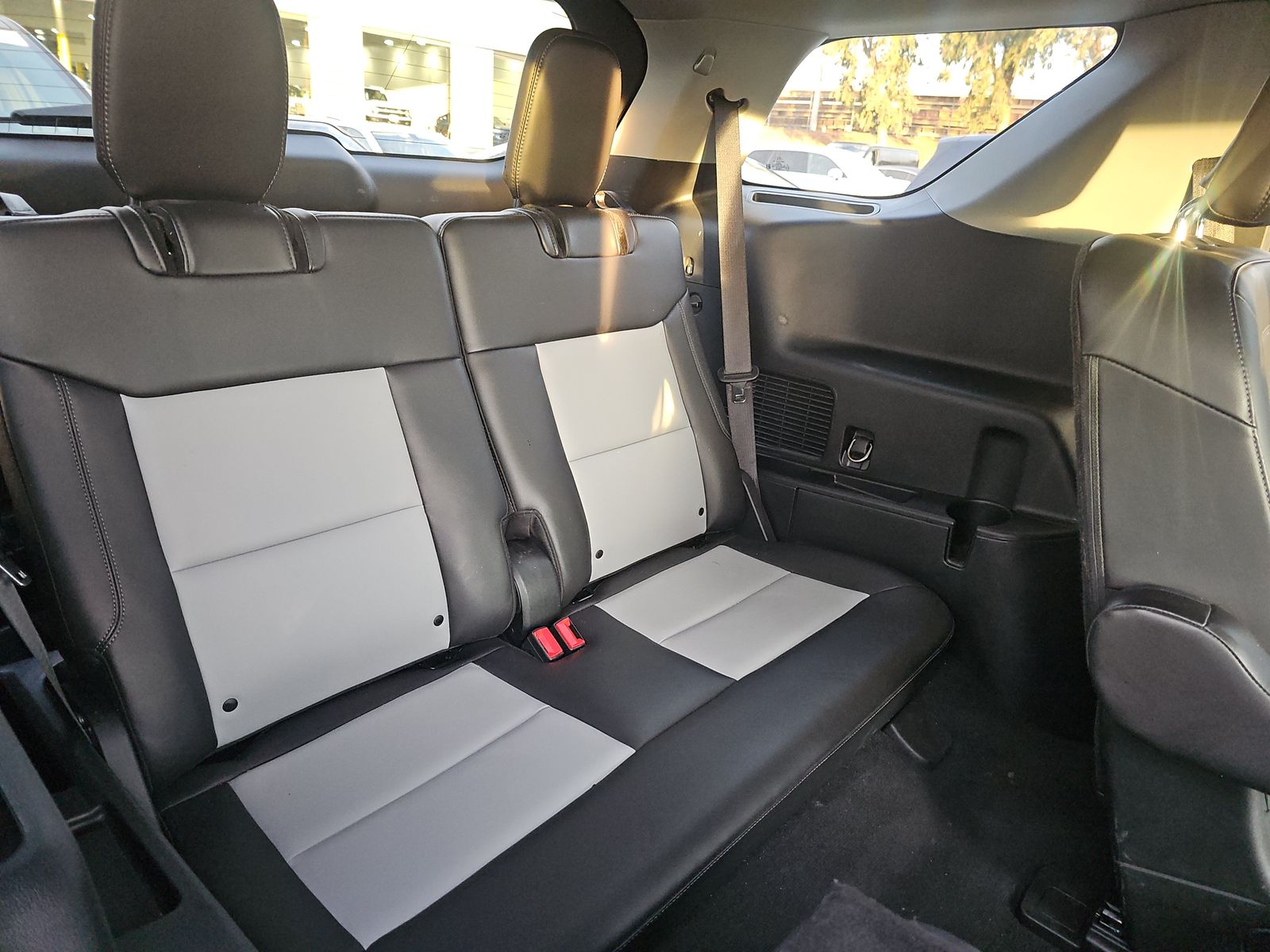 2023 Ford Explorer XLT AWD