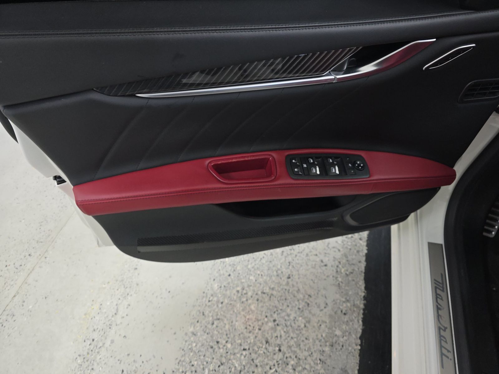 2022 Maserati Ghibli Modena RWD