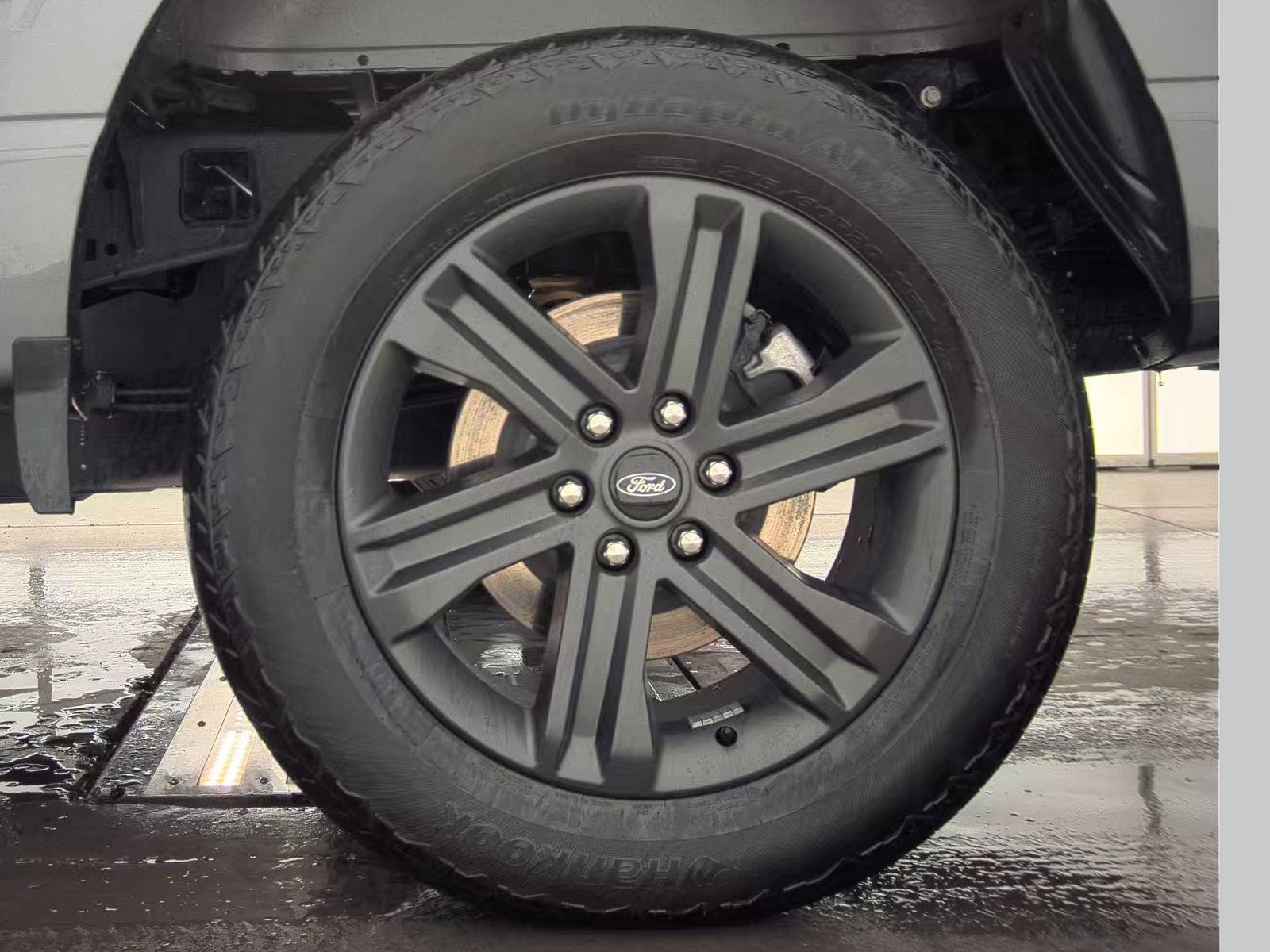 2023 Ford F-150 Hybrid Lariat AWD