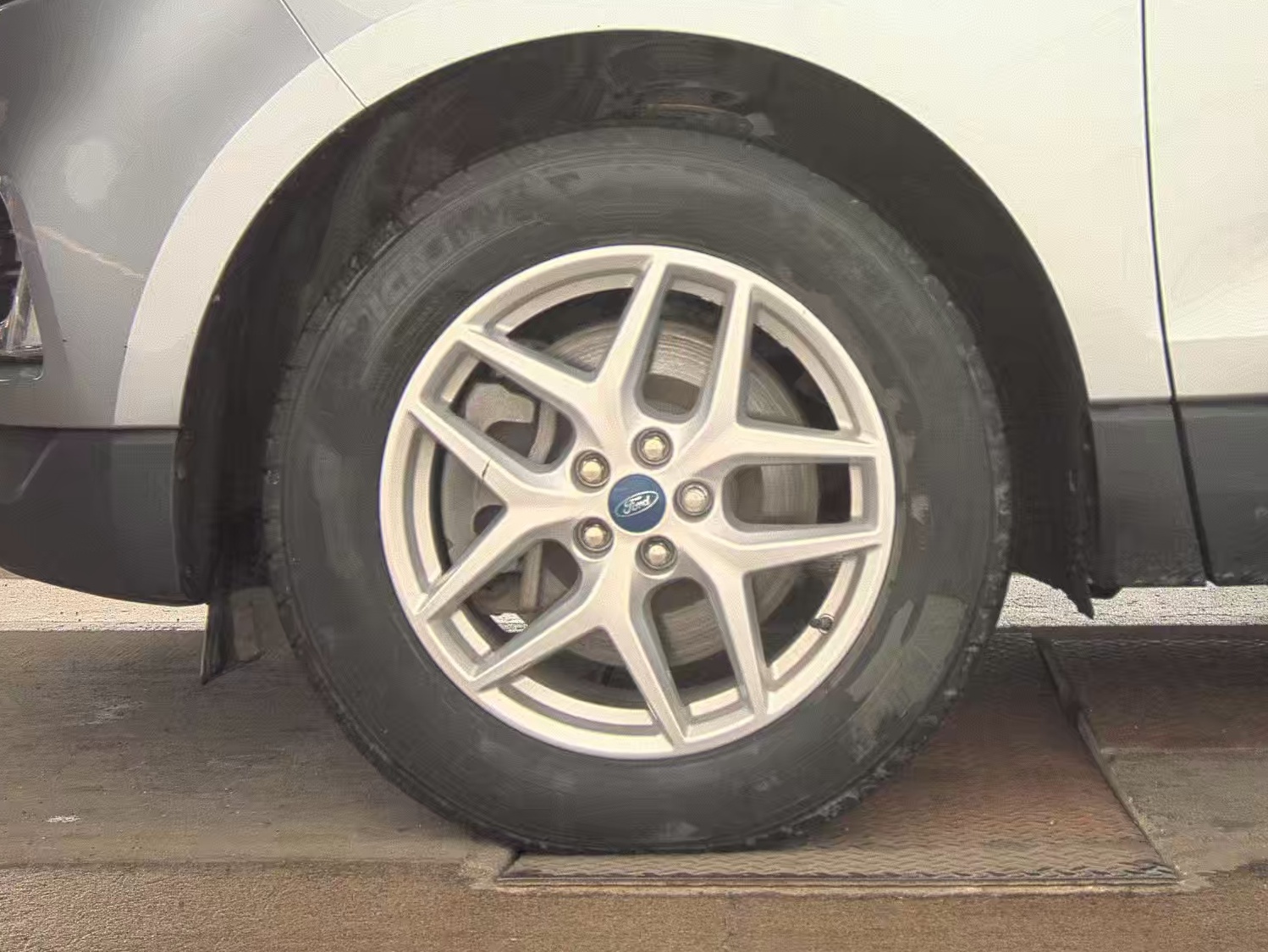 2022 Ford Edge SEL AWD