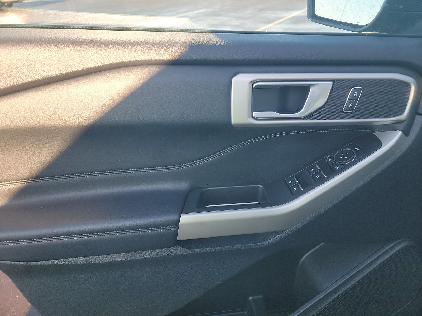 2023 Ford Explorer XLT AWD