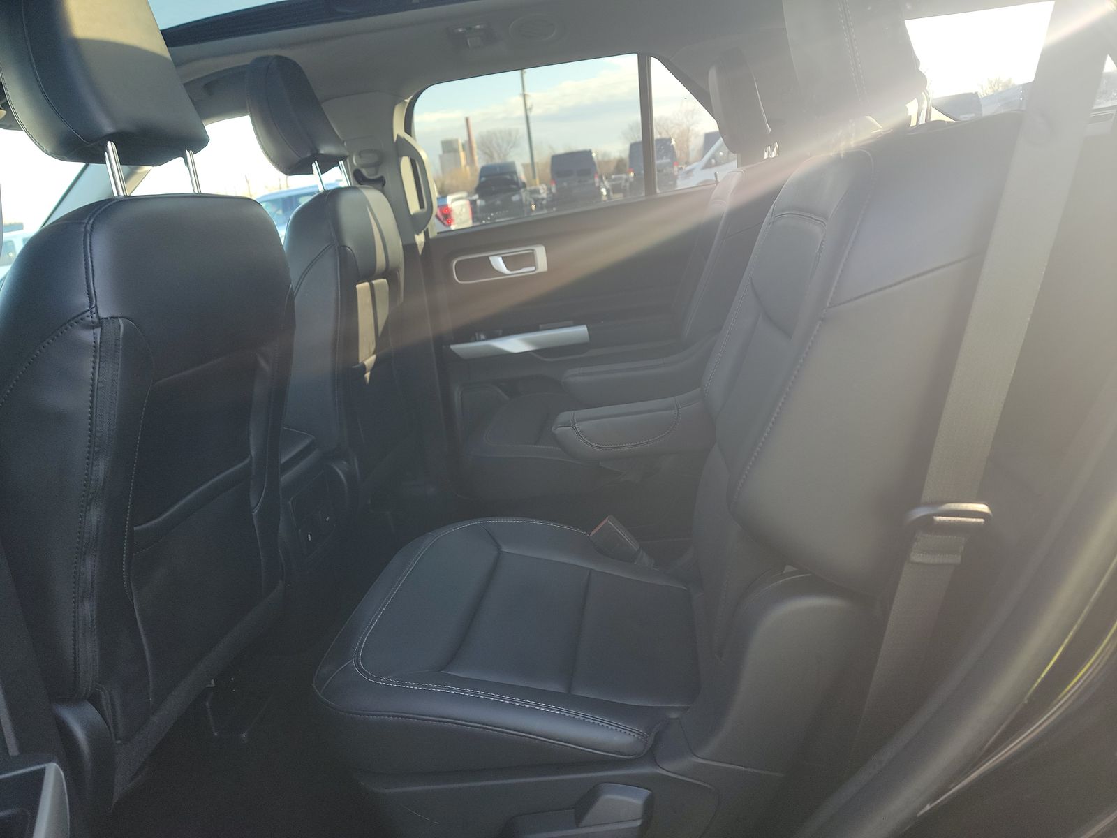 2023 Ford Explorer XLT AWD