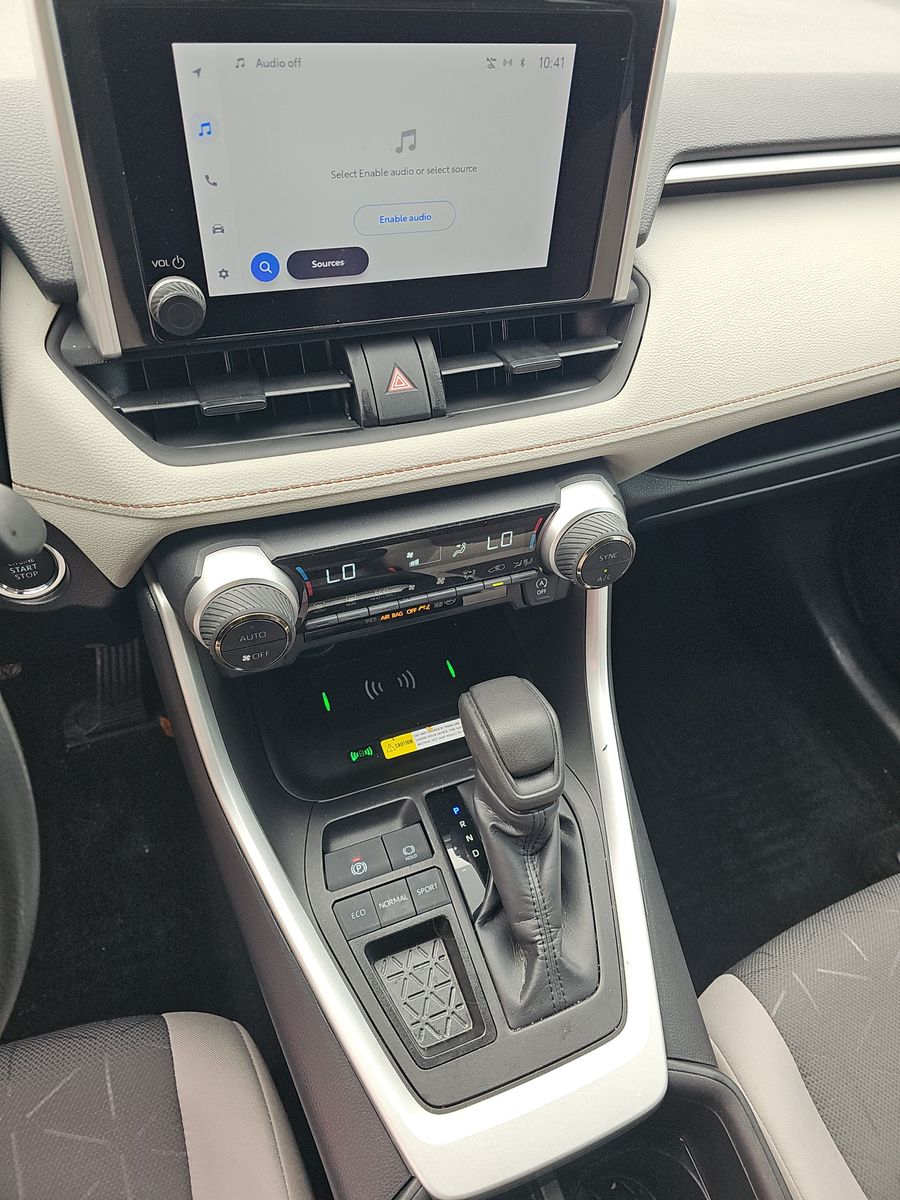 2024 Toyota RAV4 XLE FWD