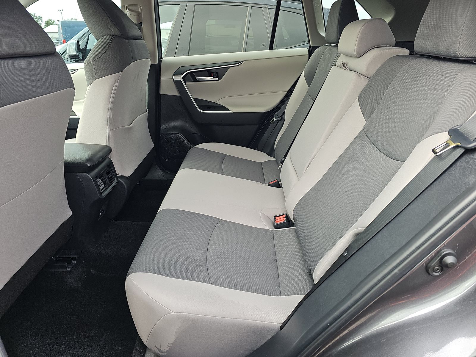 2024 Toyota RAV4 XLE FWD