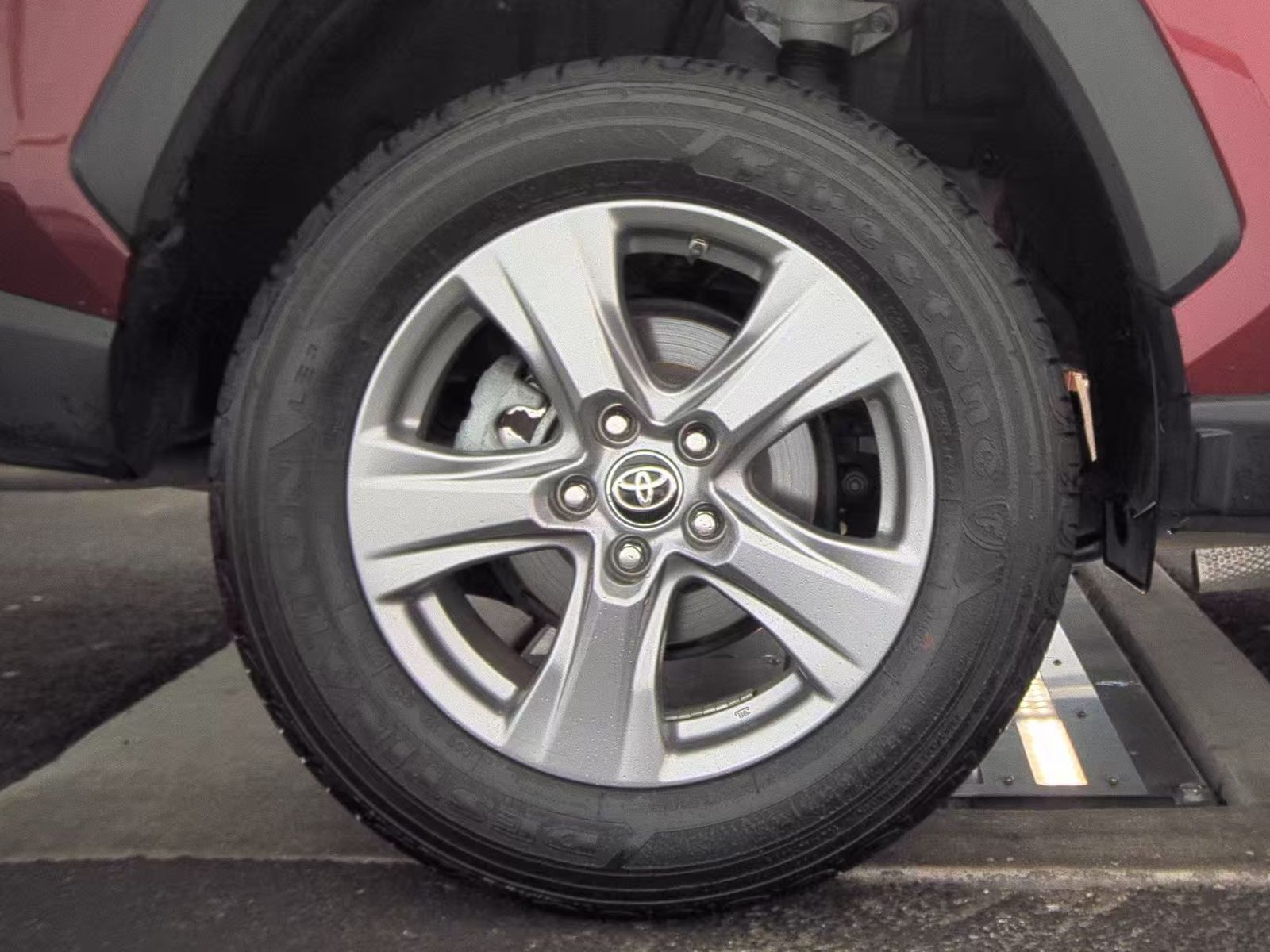 2024 Toyota RAV4 Hybrid LE AWD