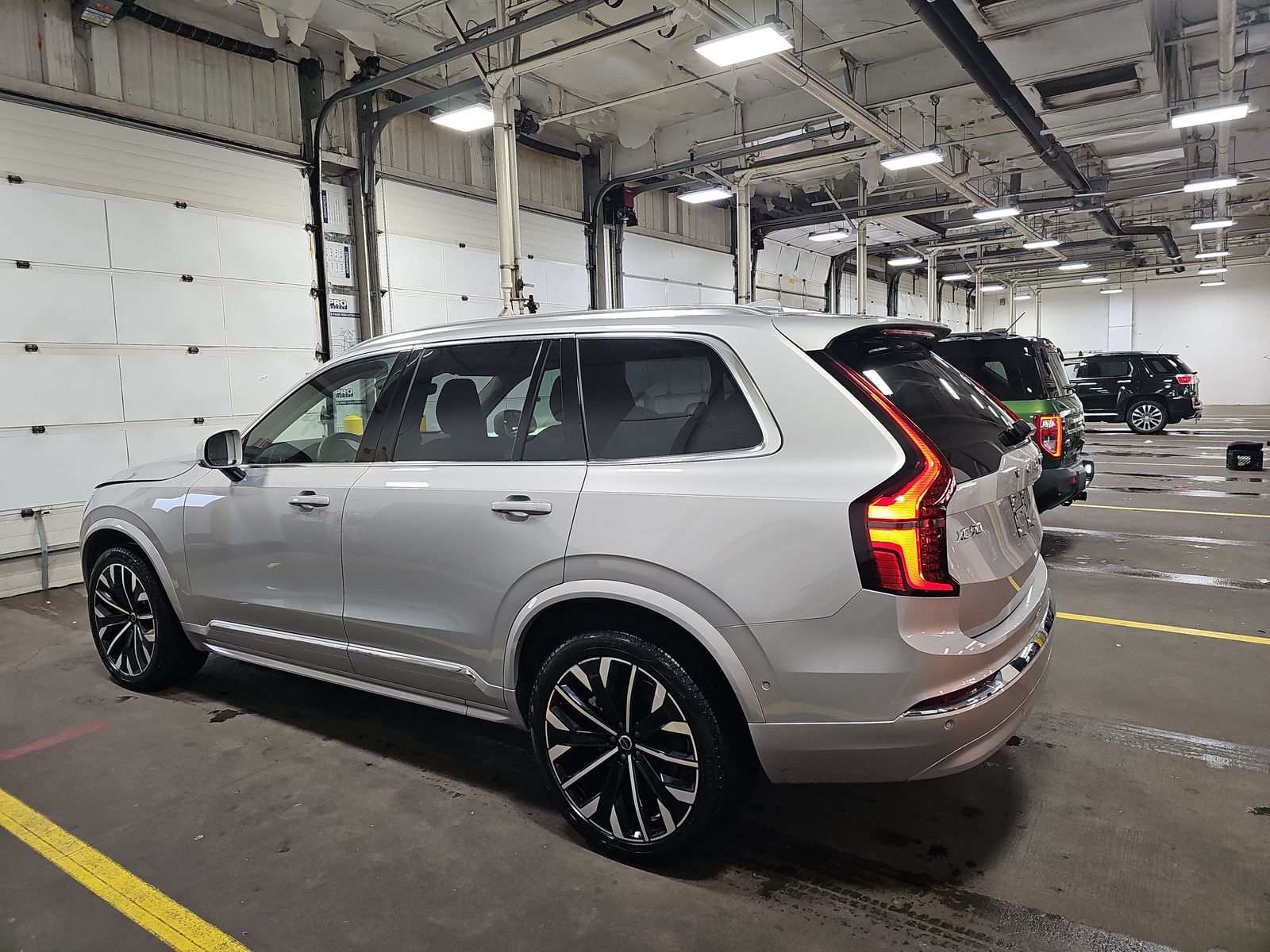 2025 Volvo XC90 B6 Plus AWD