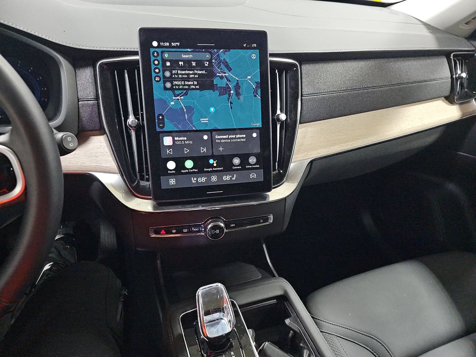 2025 Volvo XC90 B6 Plus AWD