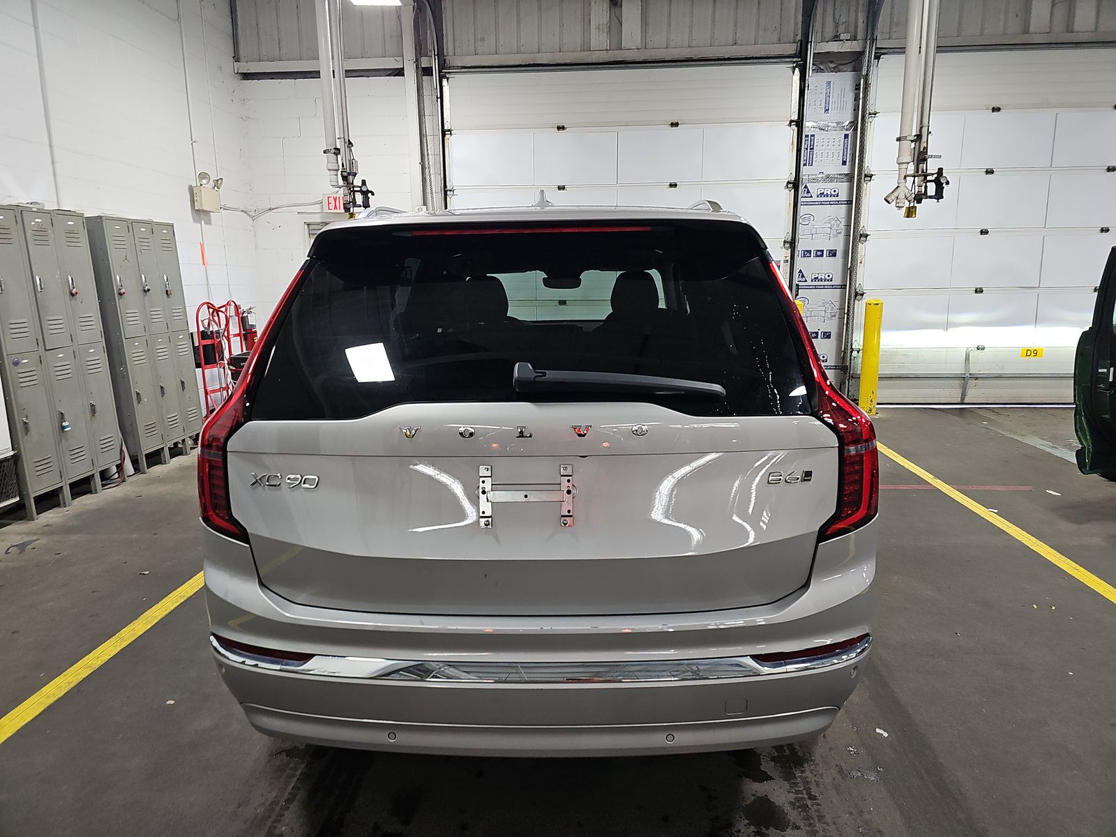 2025 Volvo XC90 B6 Plus AWD