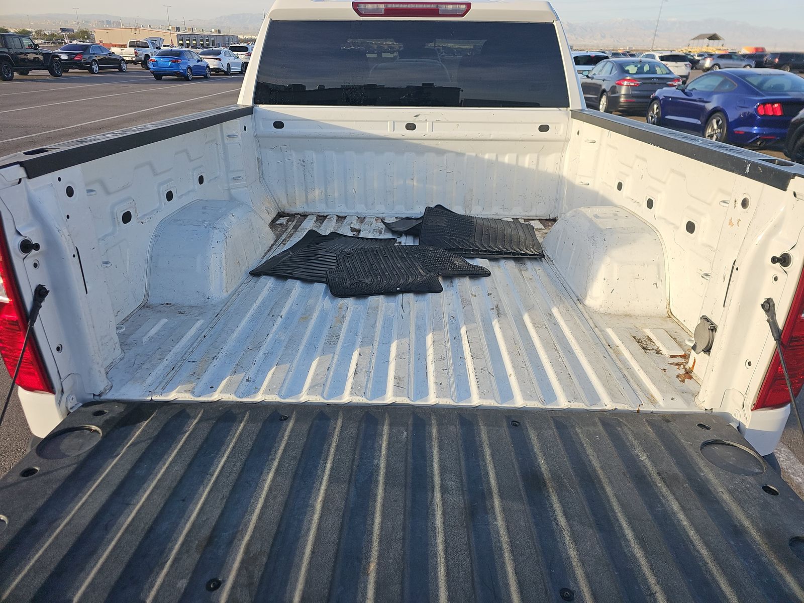 2022 Chevrolet Silverado 1500 Custom RWD