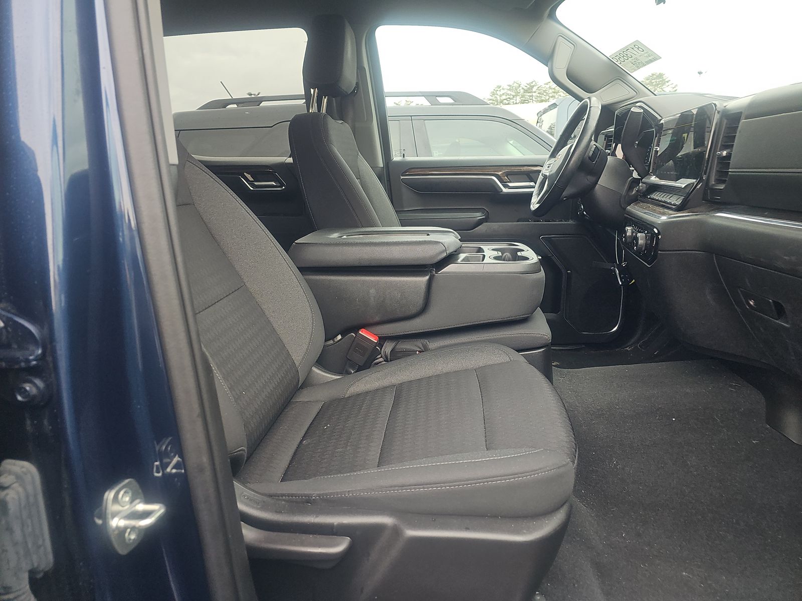 2023 Chevrolet Silverado 1500 LT AWD