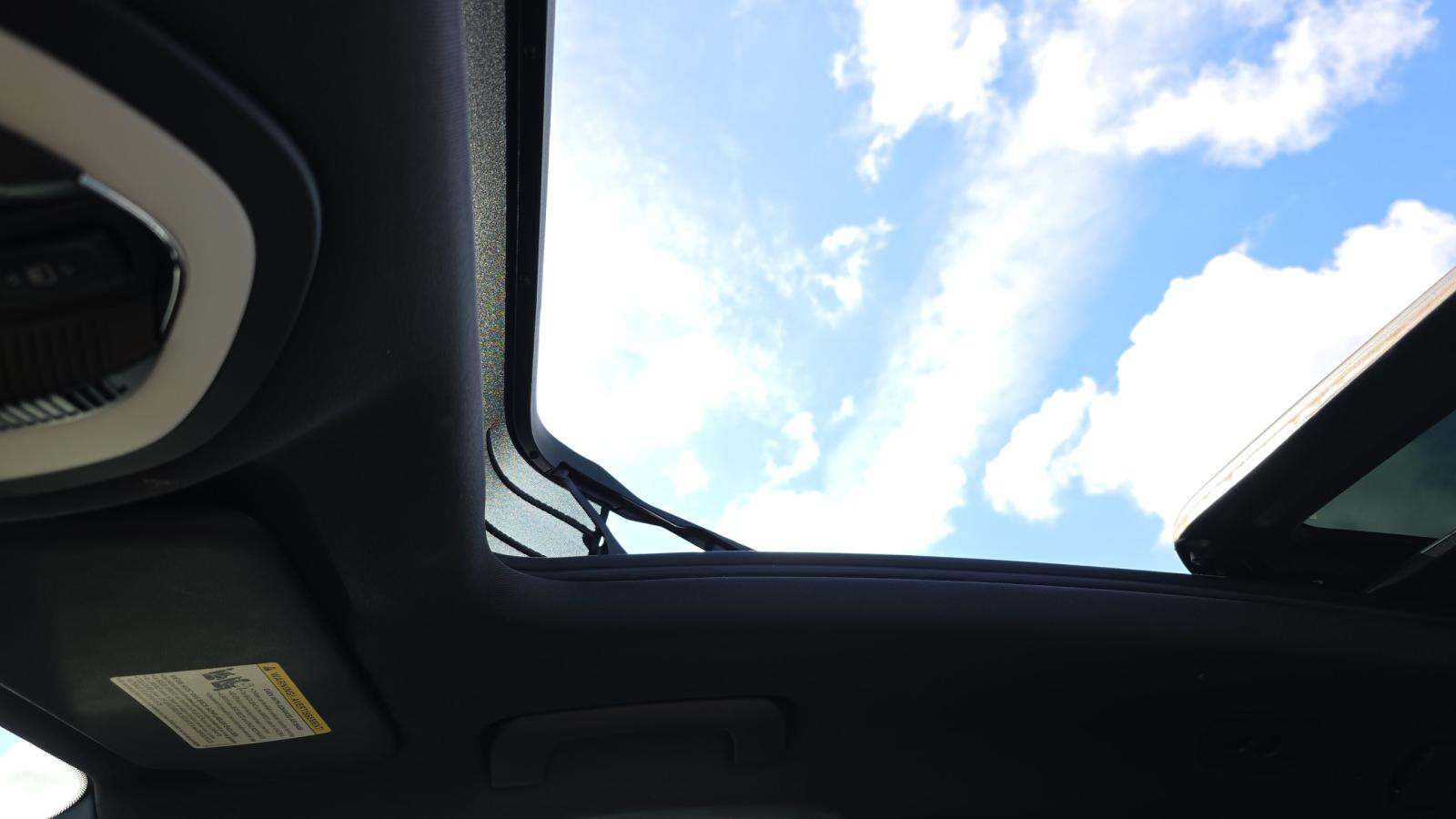 2024 Porsche Macan Base AWD