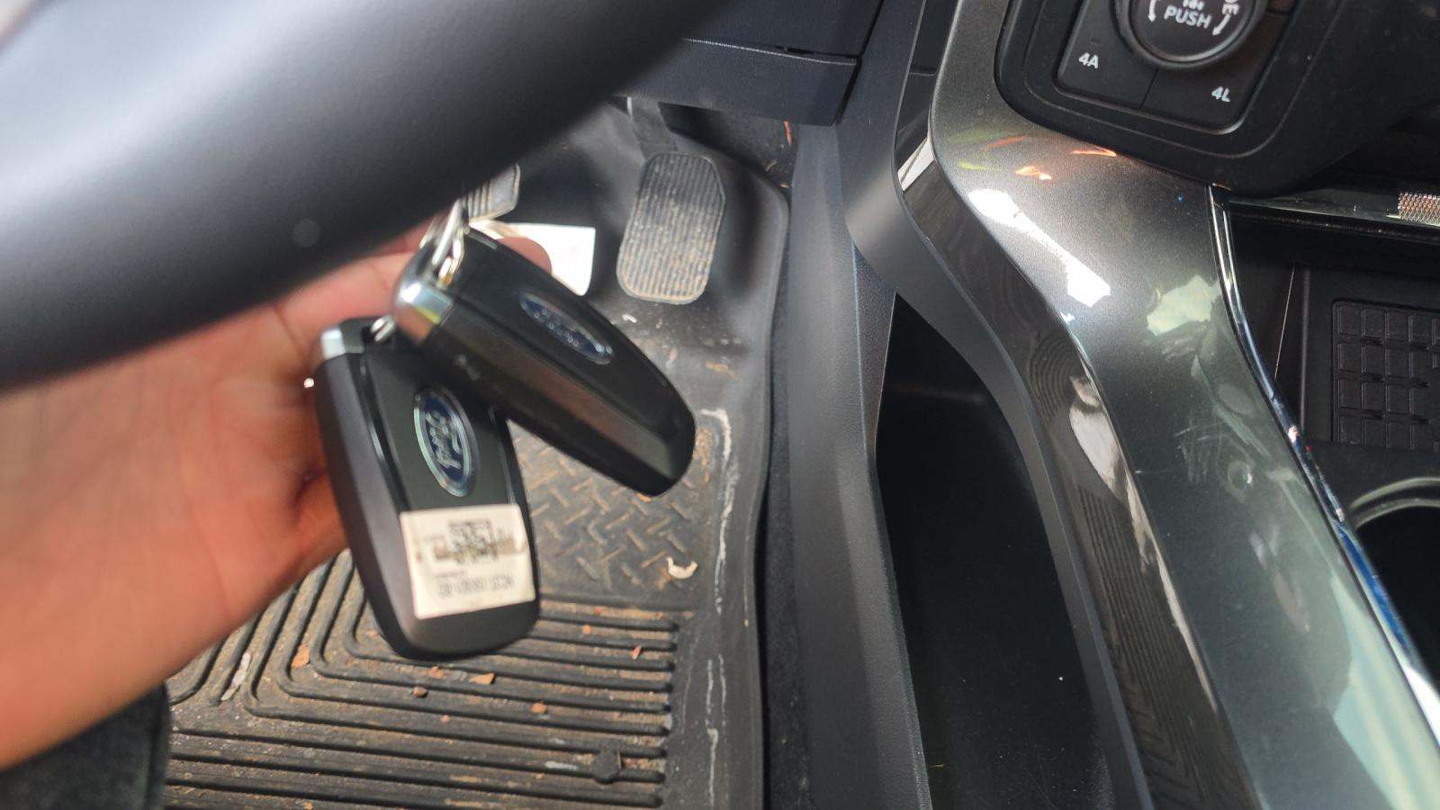 2023 Ford F-150 Hybrid Lariat AWD