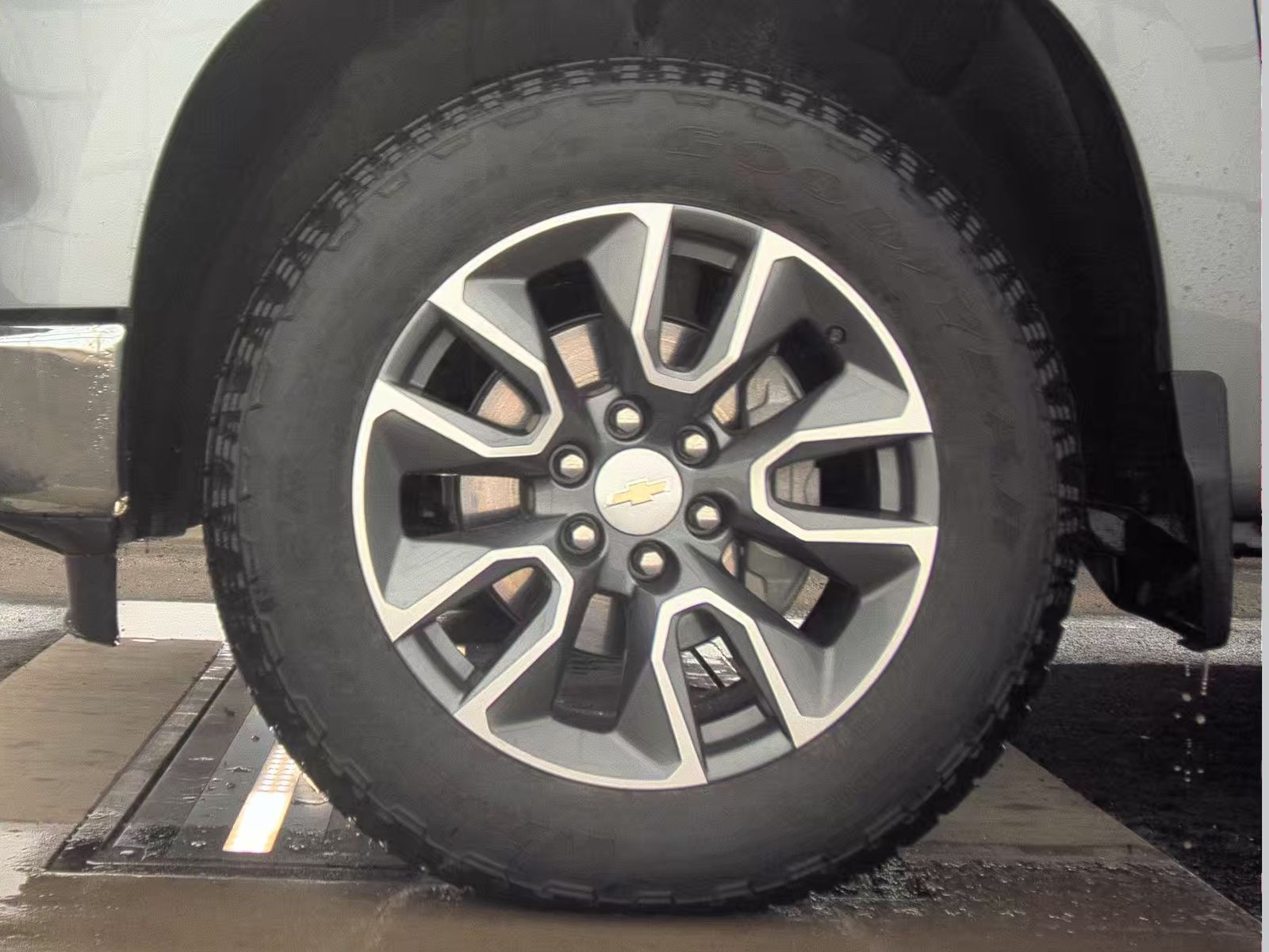 2023 Chevrolet Silverado 1500 LT AWD