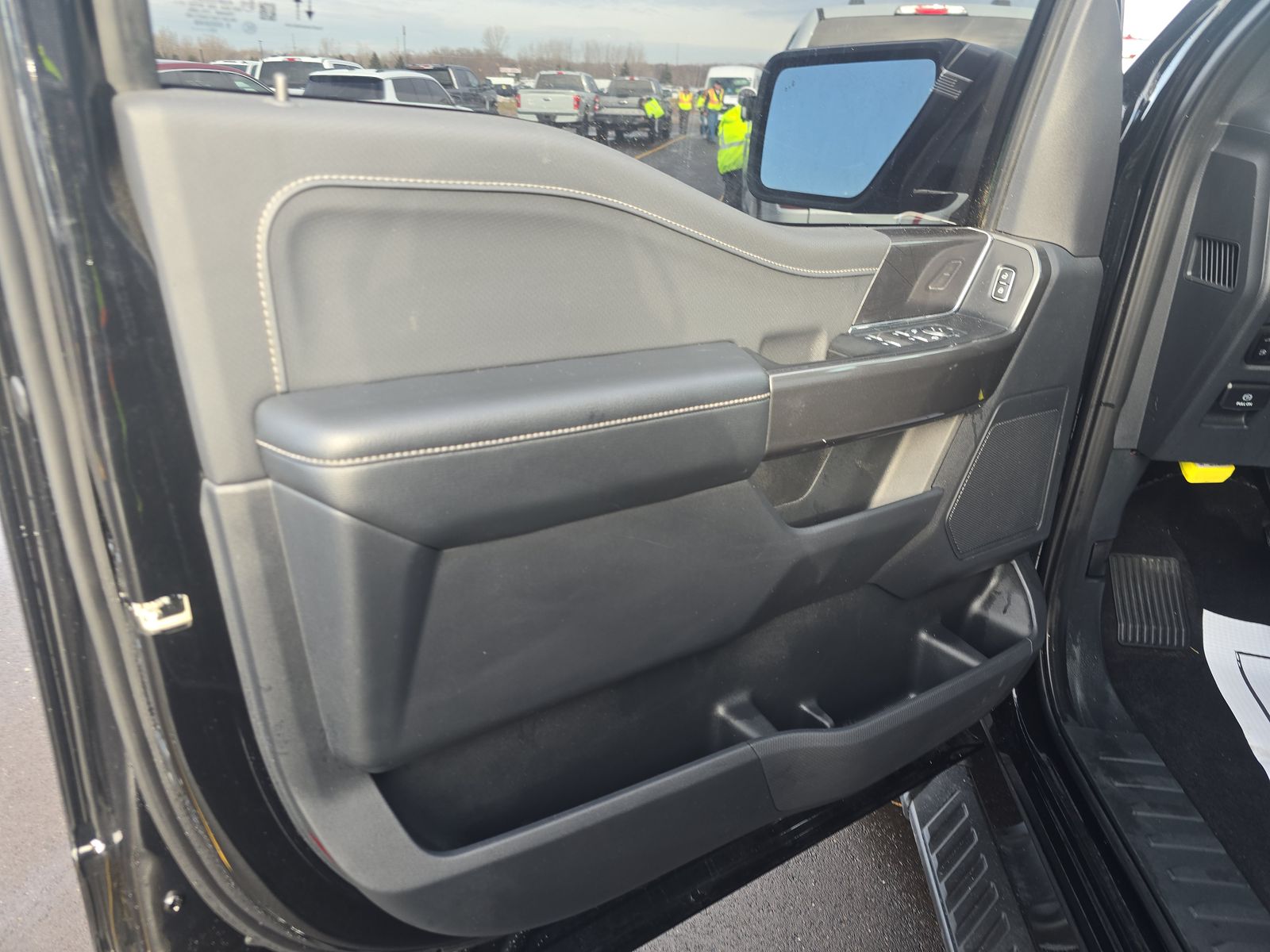 2023 Ford F-150 Hybrid XLT AWD