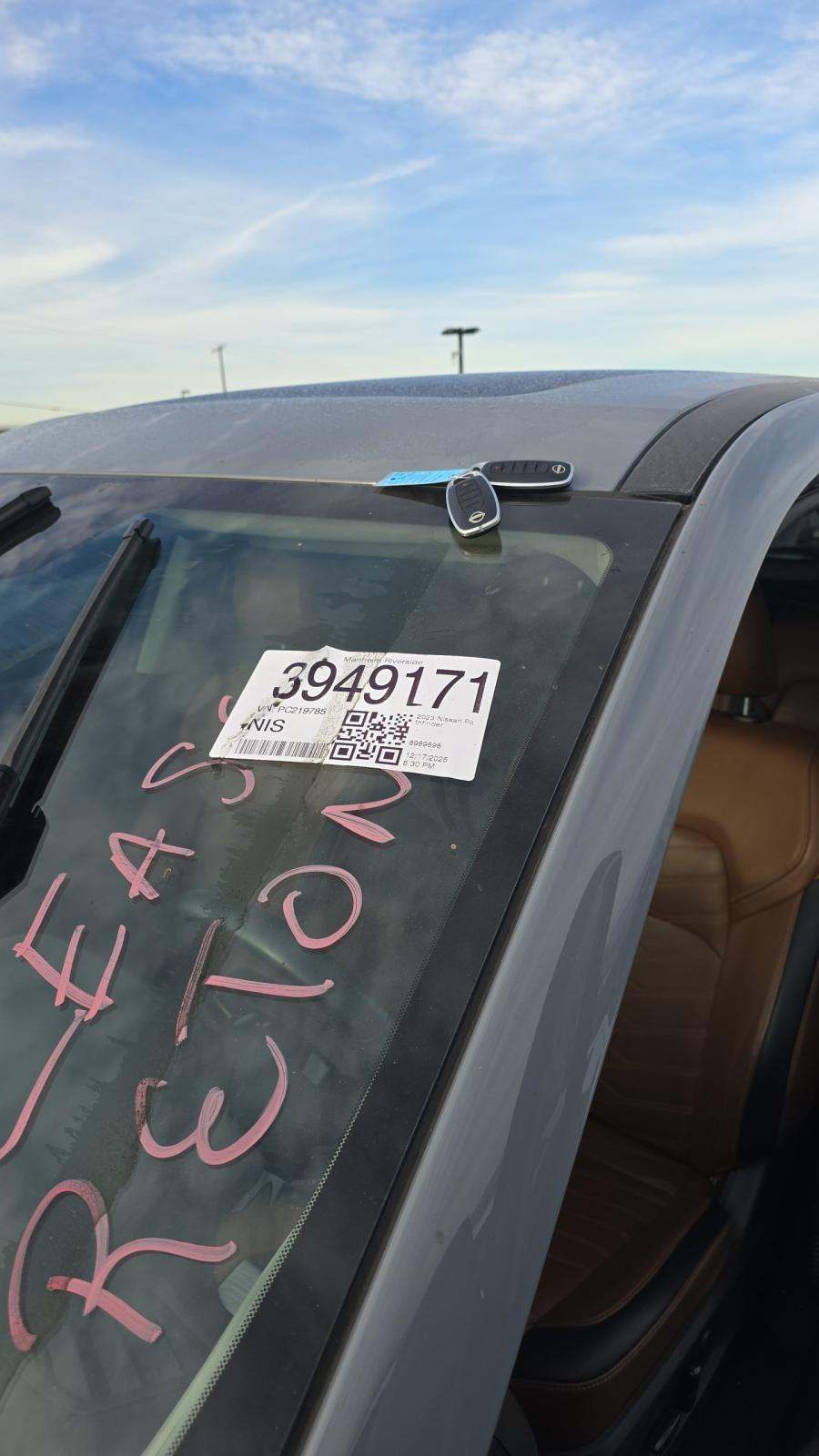 2023 Nissan Pathfinder Platinum AWD