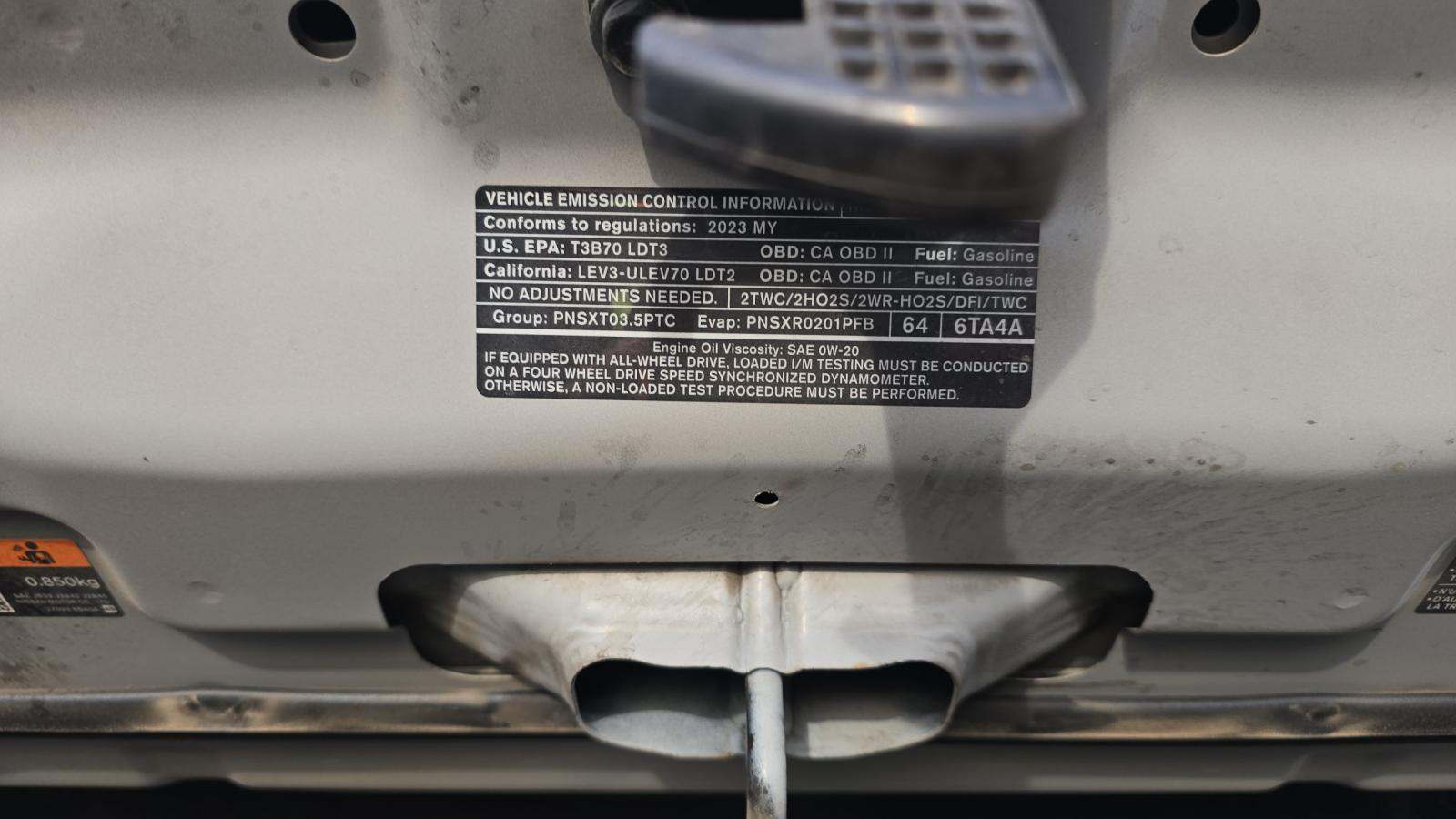 2023 Nissan Pathfinder Platinum AWD