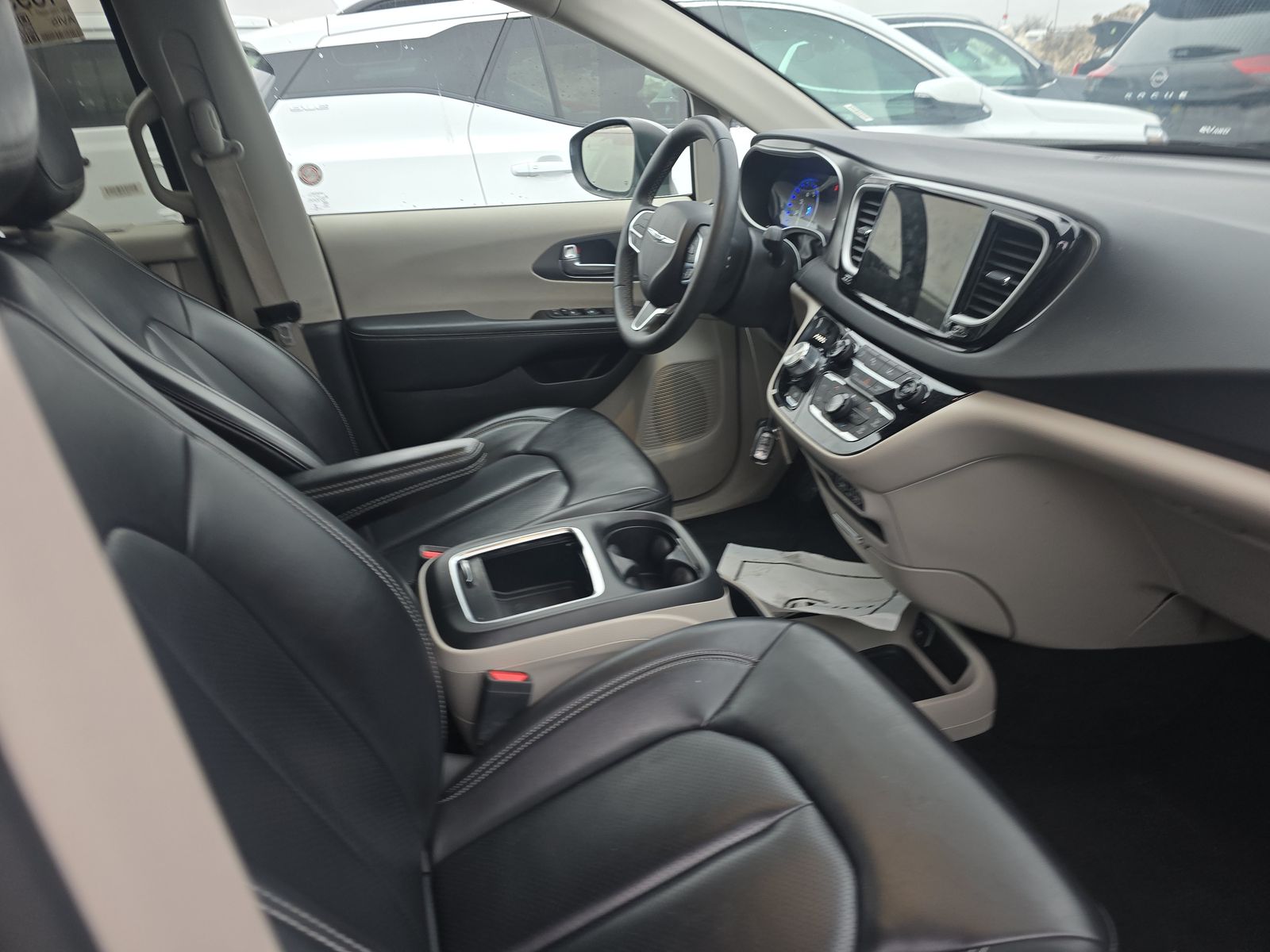 2023 Chrysler Pacifica Touring L FWD