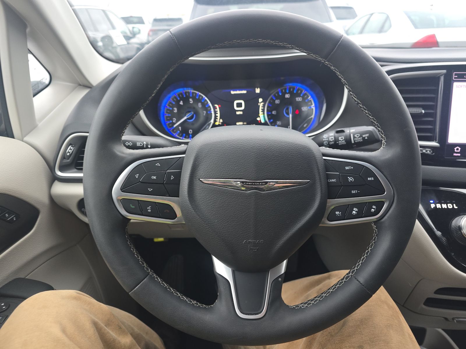 2023 Chrysler Pacifica Touring L FWD