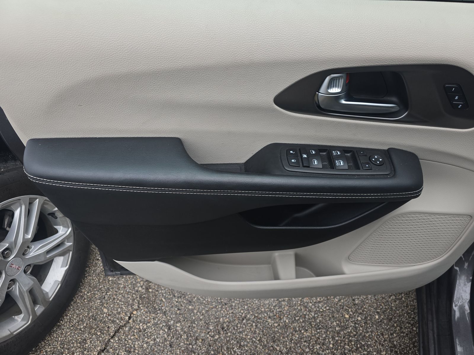 2023 Chrysler Pacifica Touring L FWD