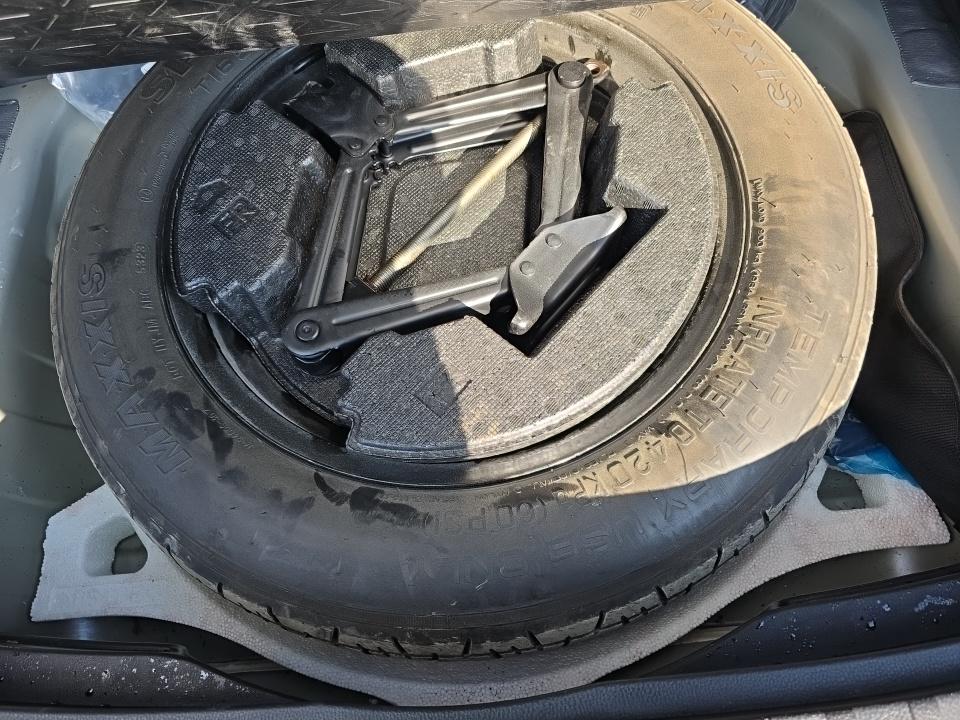 2024 Toyota RAV4 XLE FWD