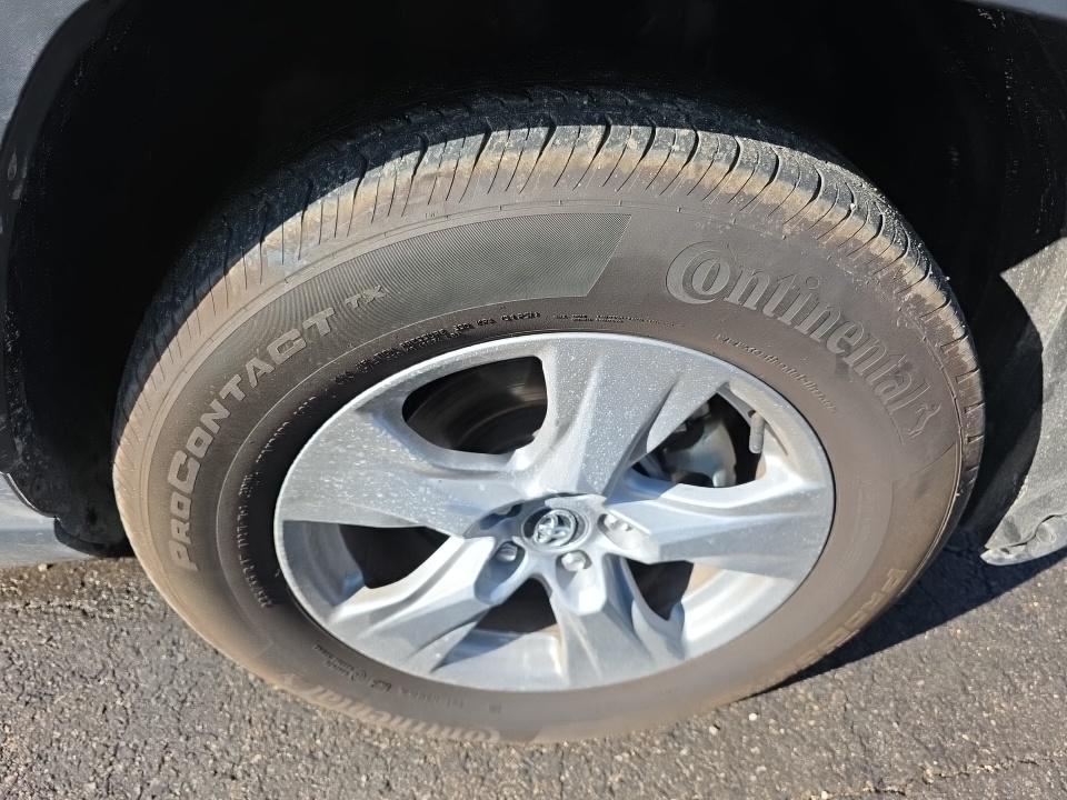 2024 Toyota RAV4 XLE FWD