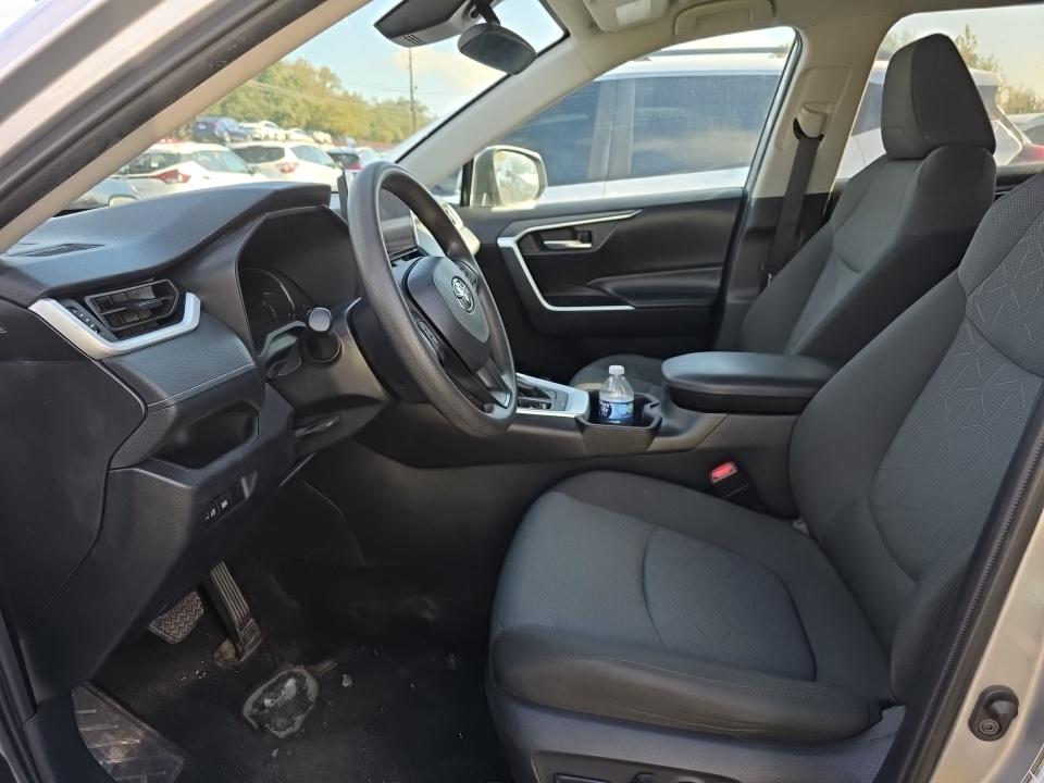 2024 Toyota RAV4 XLE FWD