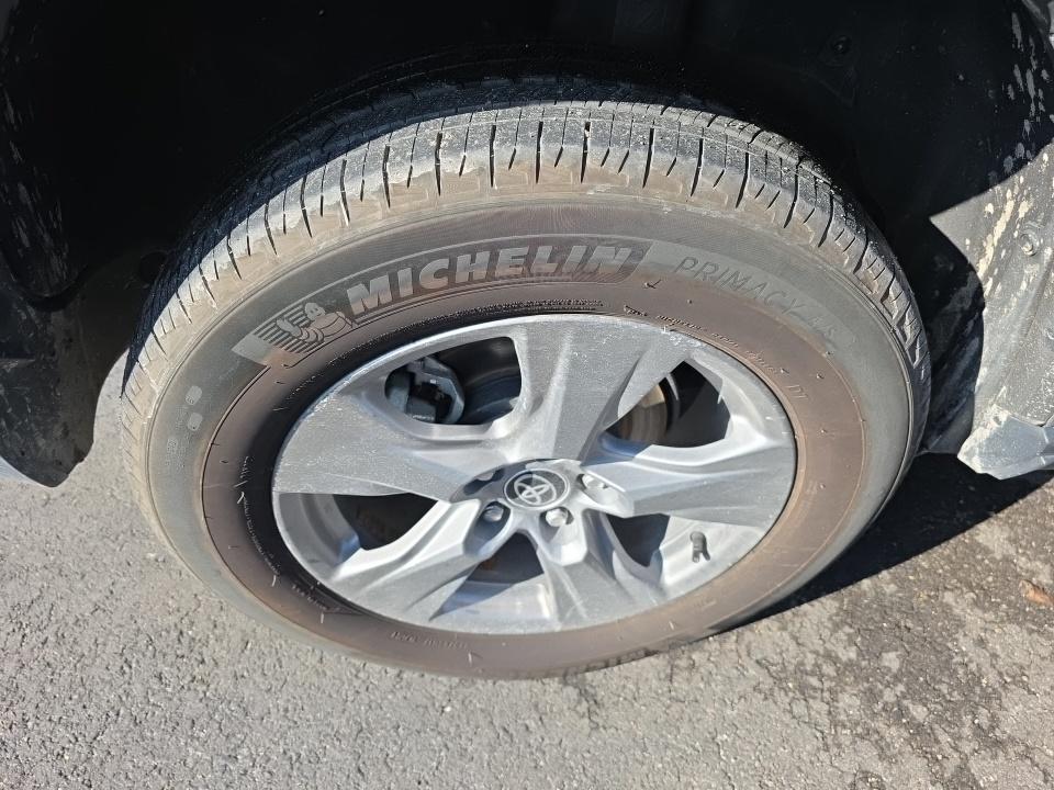 2024 Toyota RAV4 XLE FWD