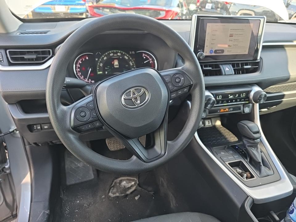 2024 Toyota RAV4 XLE FWD