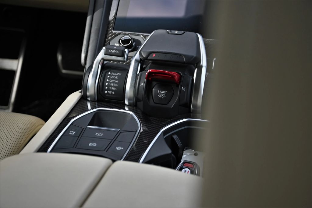 2022 Lamborghini Urus Base AWD