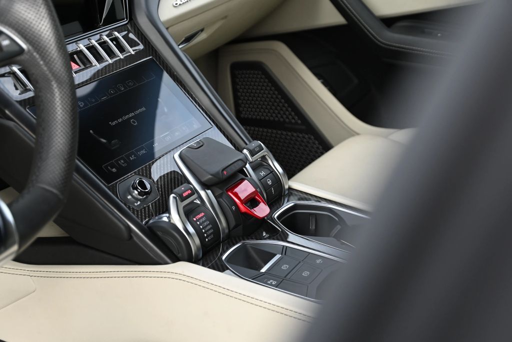 2022 Lamborghini Urus Base AWD