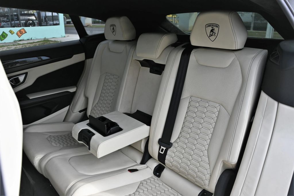 2022 Lamborghini Urus Base AWD