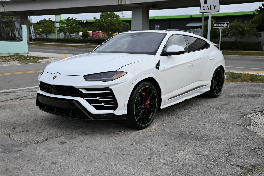 2022 Lamborghini Urus Base AWD