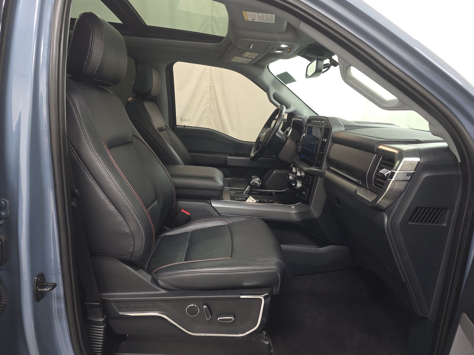 2023 Ford F-150 Lariat AWD