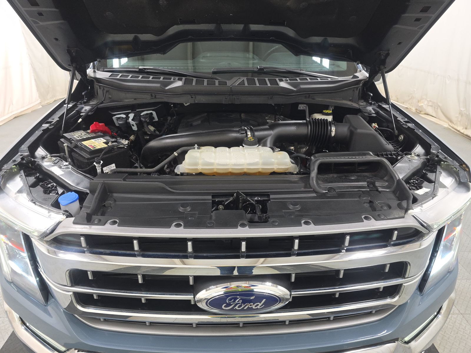 2023 Ford F-150 Lariat AWD