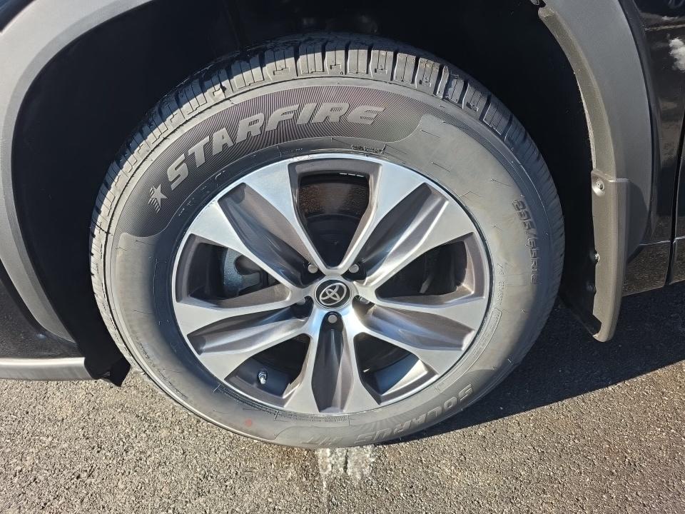 2022 Toyota Highlander XLE AWD