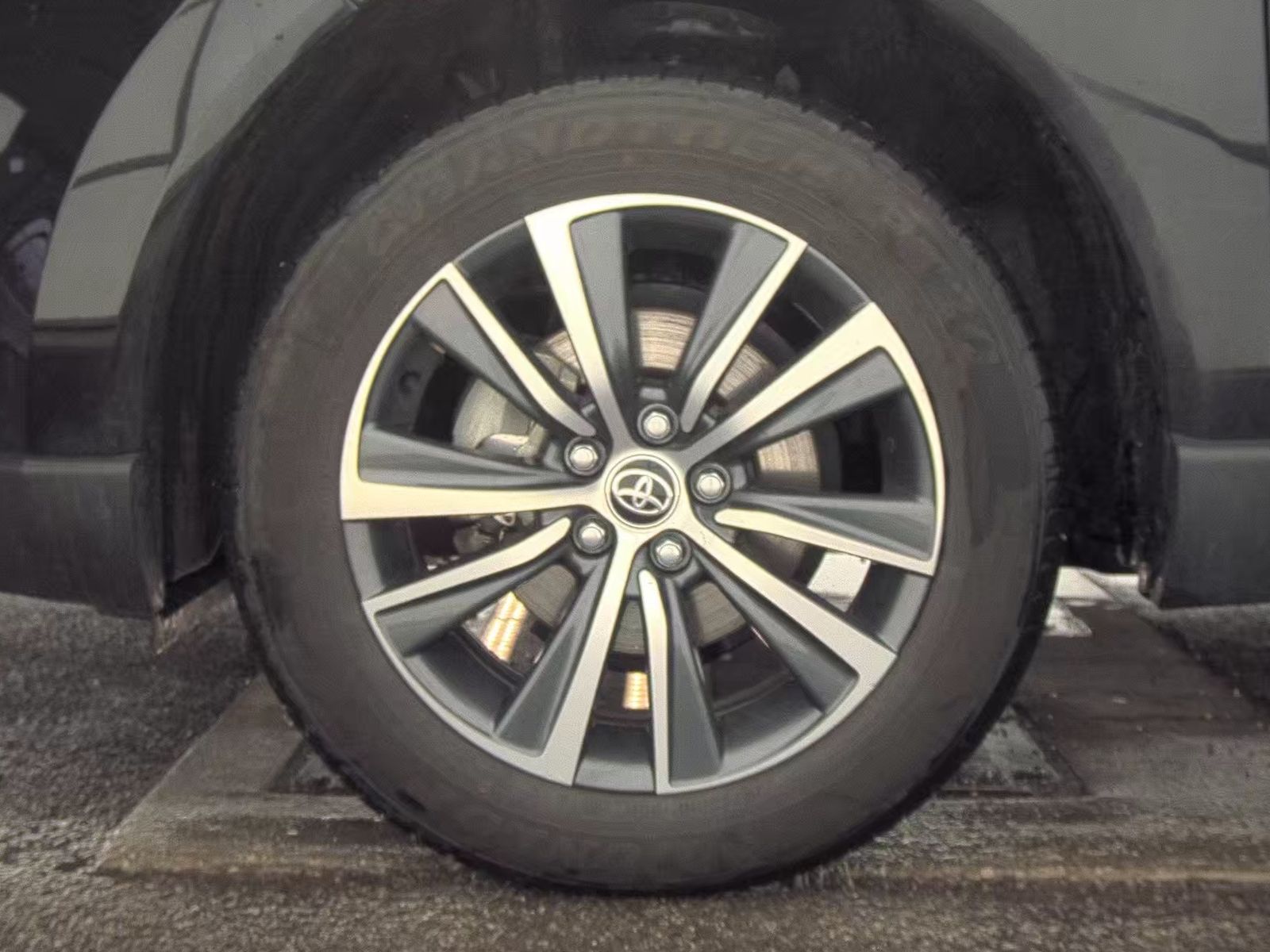 2024 Toyota Venza LE AWD