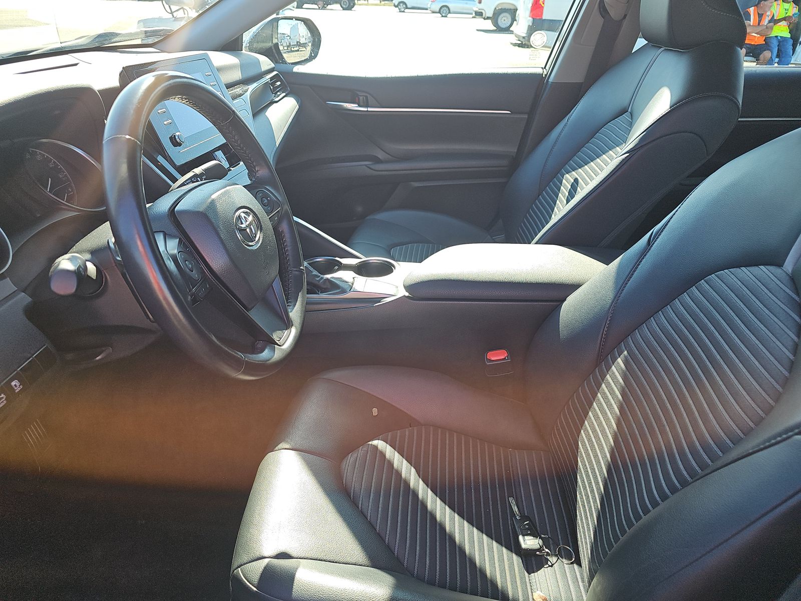 2024 Toyota Camry SE FWD