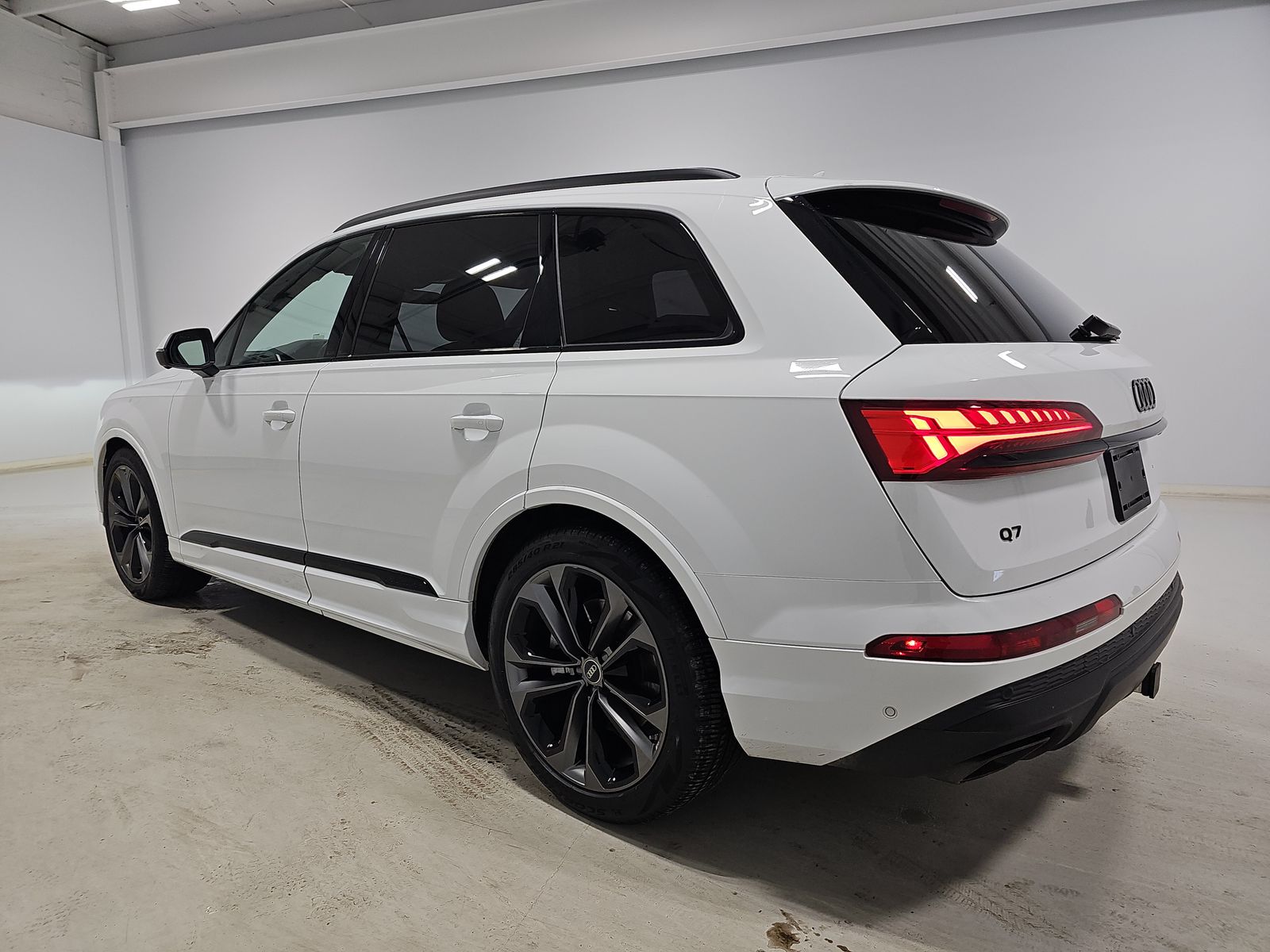 2025 Audi Q7 Premium Plus AWD