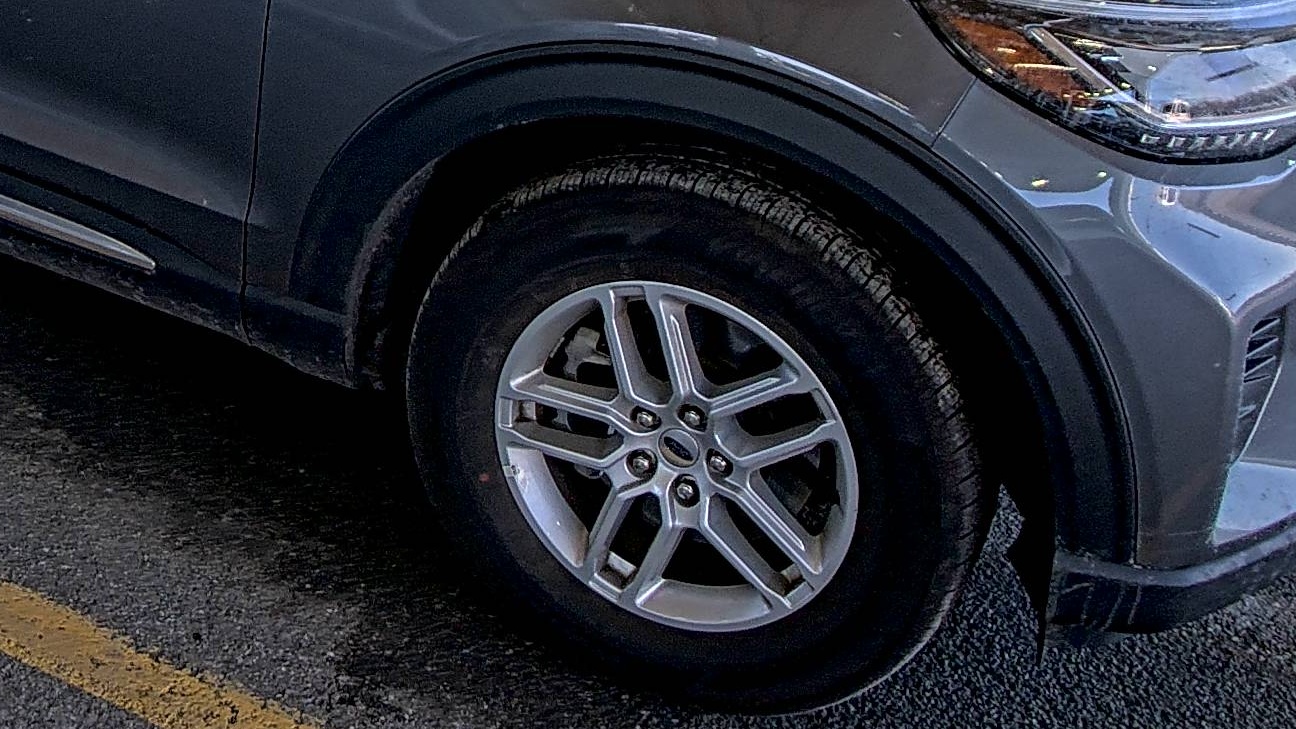 2025 Ford Explorer Active AWD