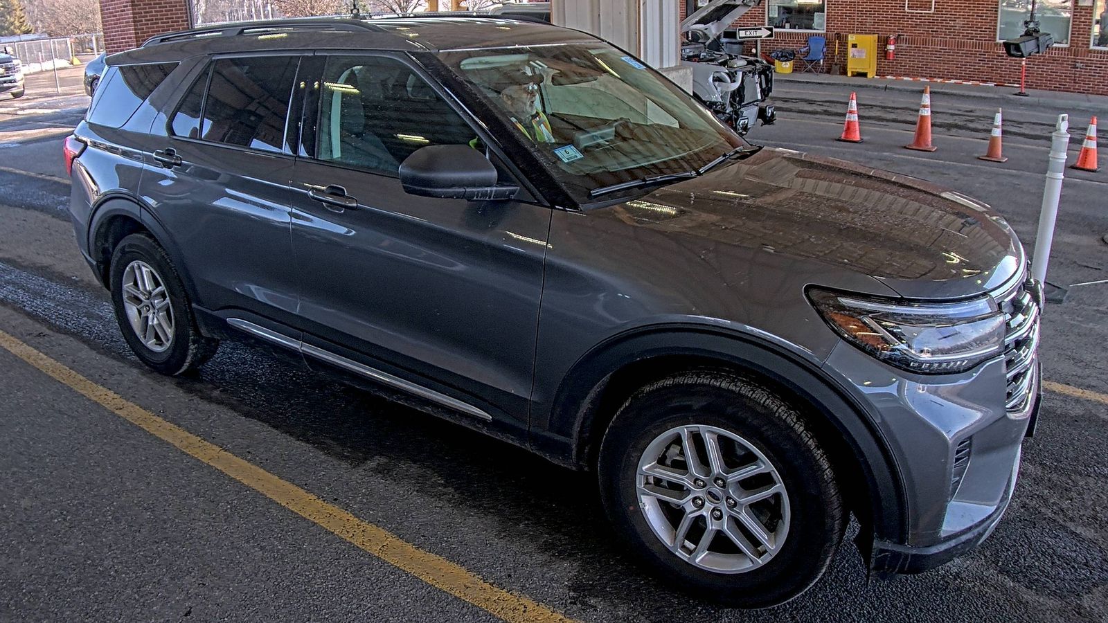 2025 Ford Explorer Active AWD