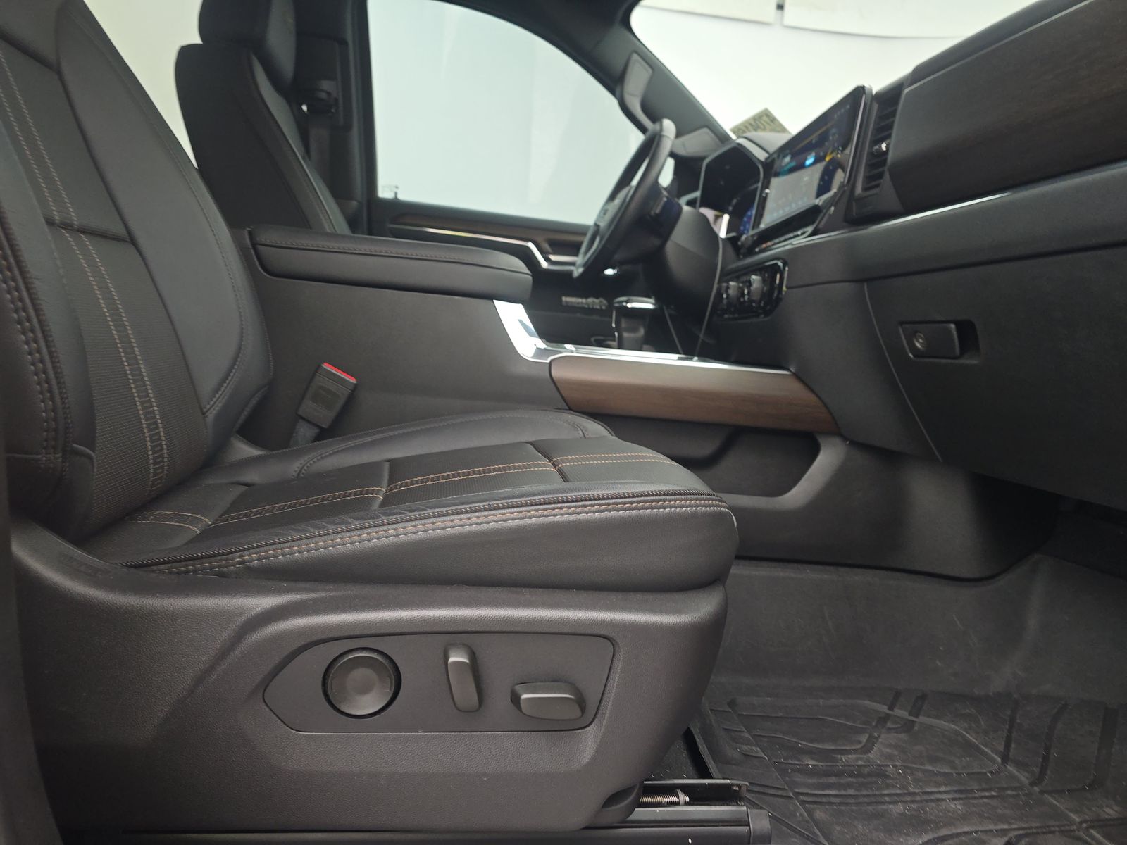 2024 Chevrolet Silverado 1500 High Country AWD