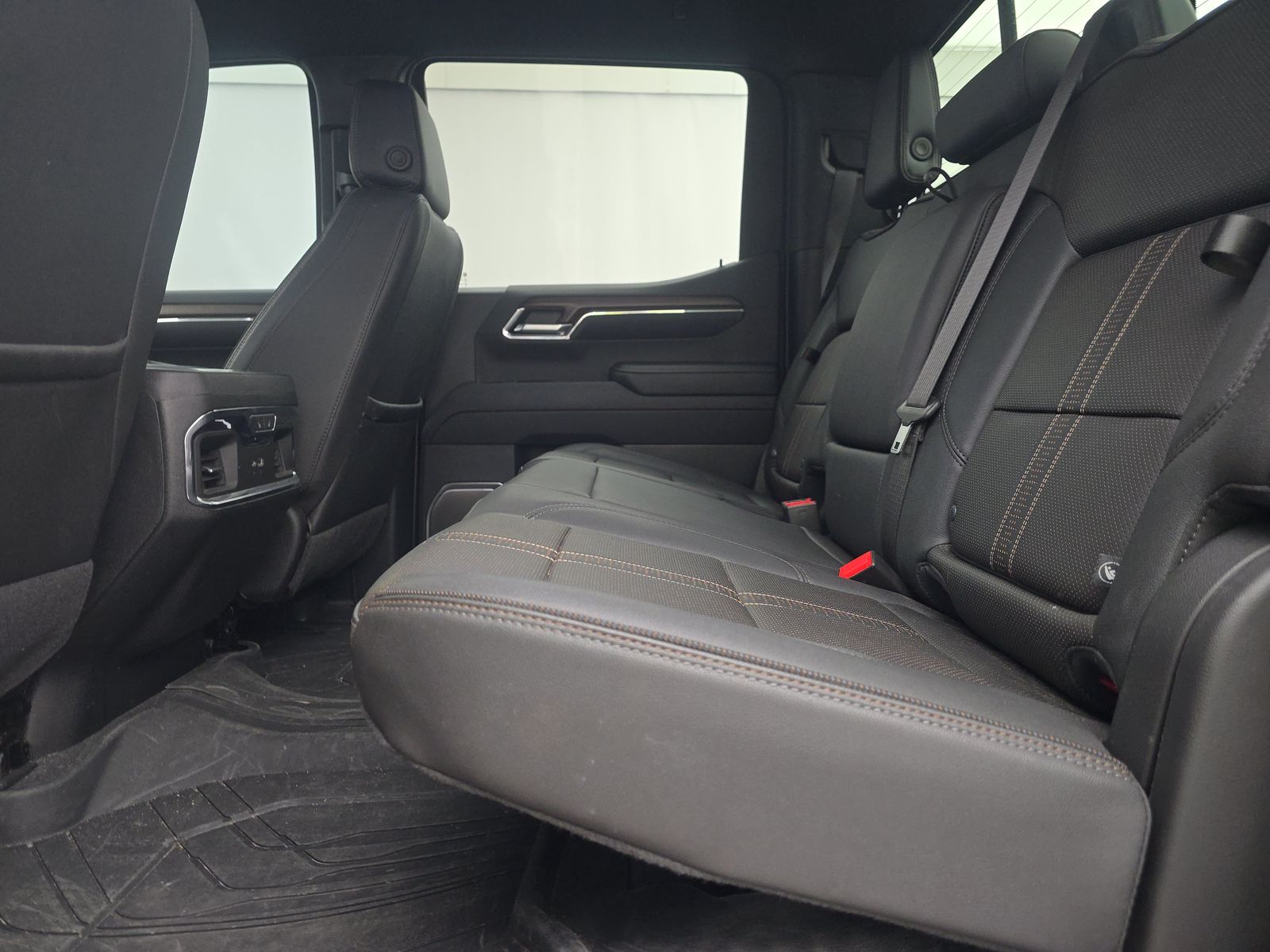 2024 Chevrolet Silverado 1500 High Country AWD