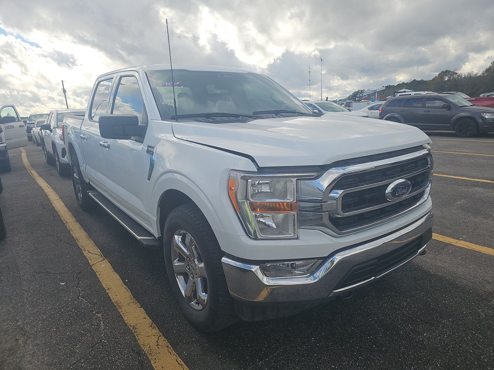 2023 Ford F-150 XLT AWD