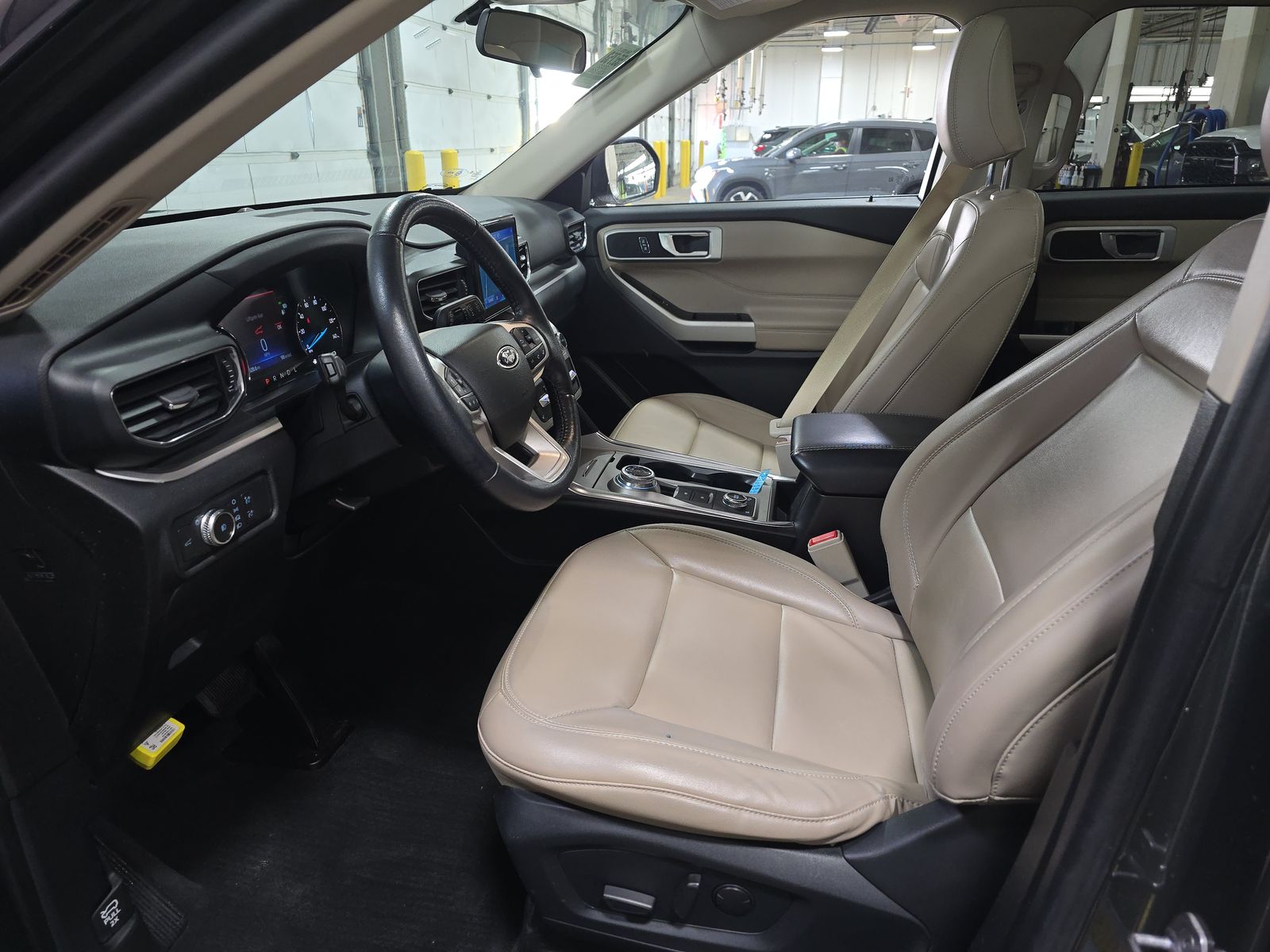 2022 Ford Explorer XLT AWD