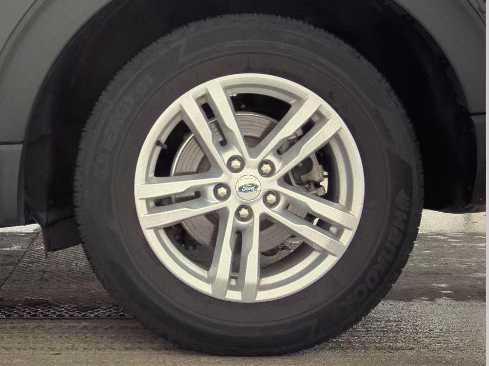 2022 Ford Explorer XLT AWD