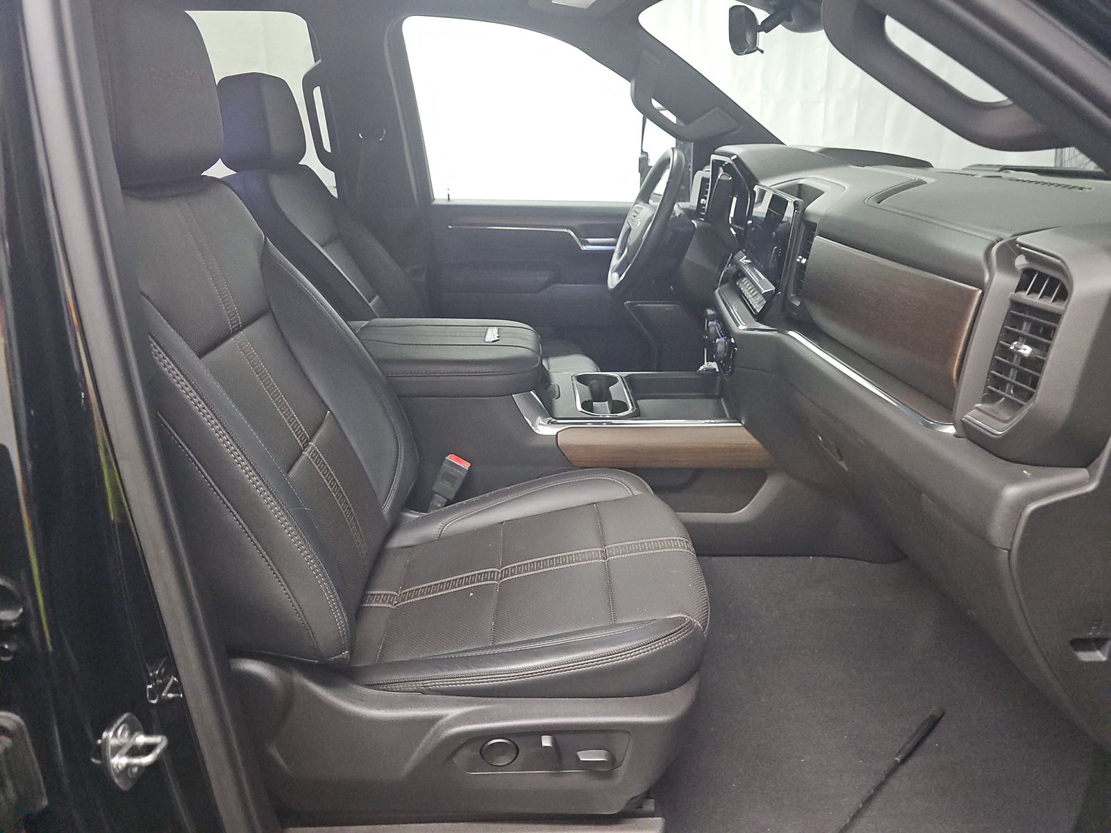 2024 Chevrolet Silverado 2500HD High Country AWD