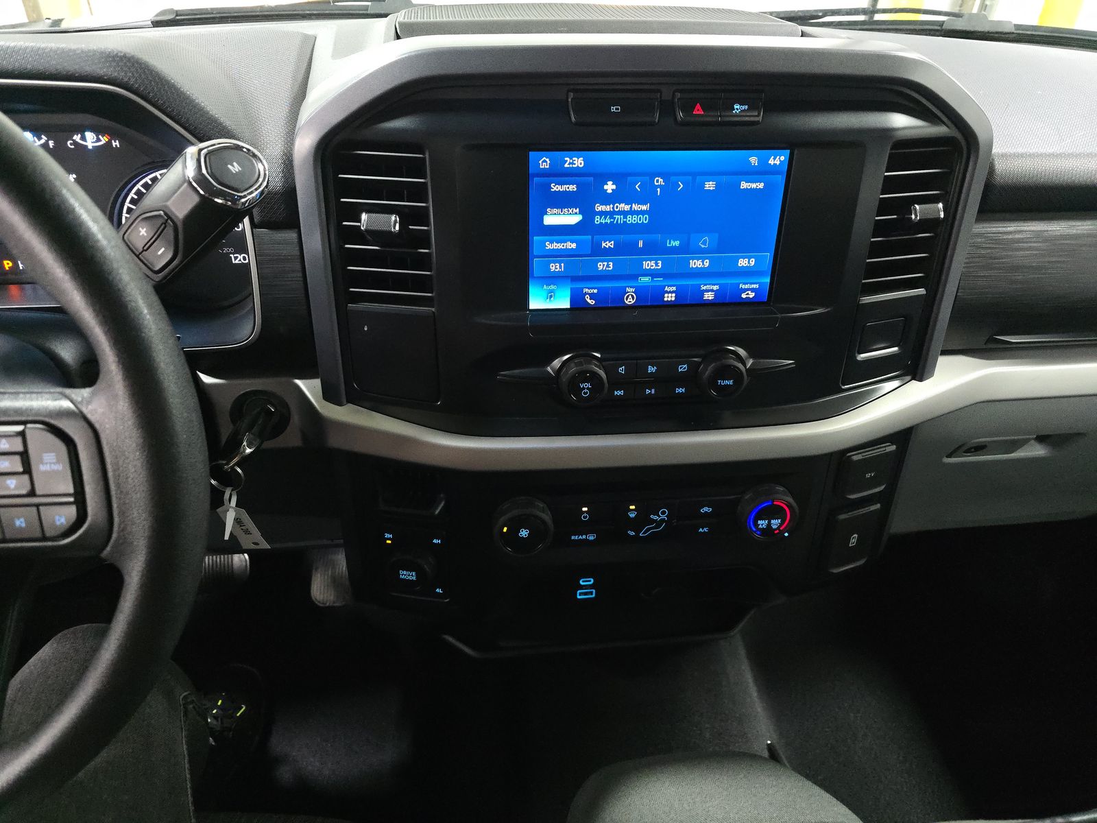 2023 Ford F-150 XLT AWD