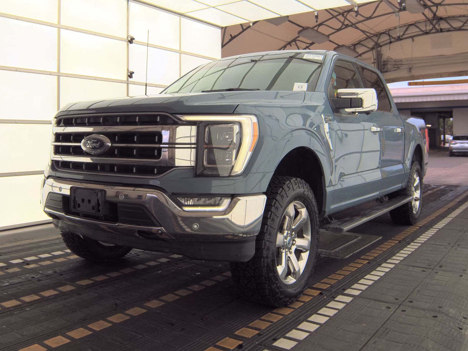 2023 Ford F-150 Lariat AWD